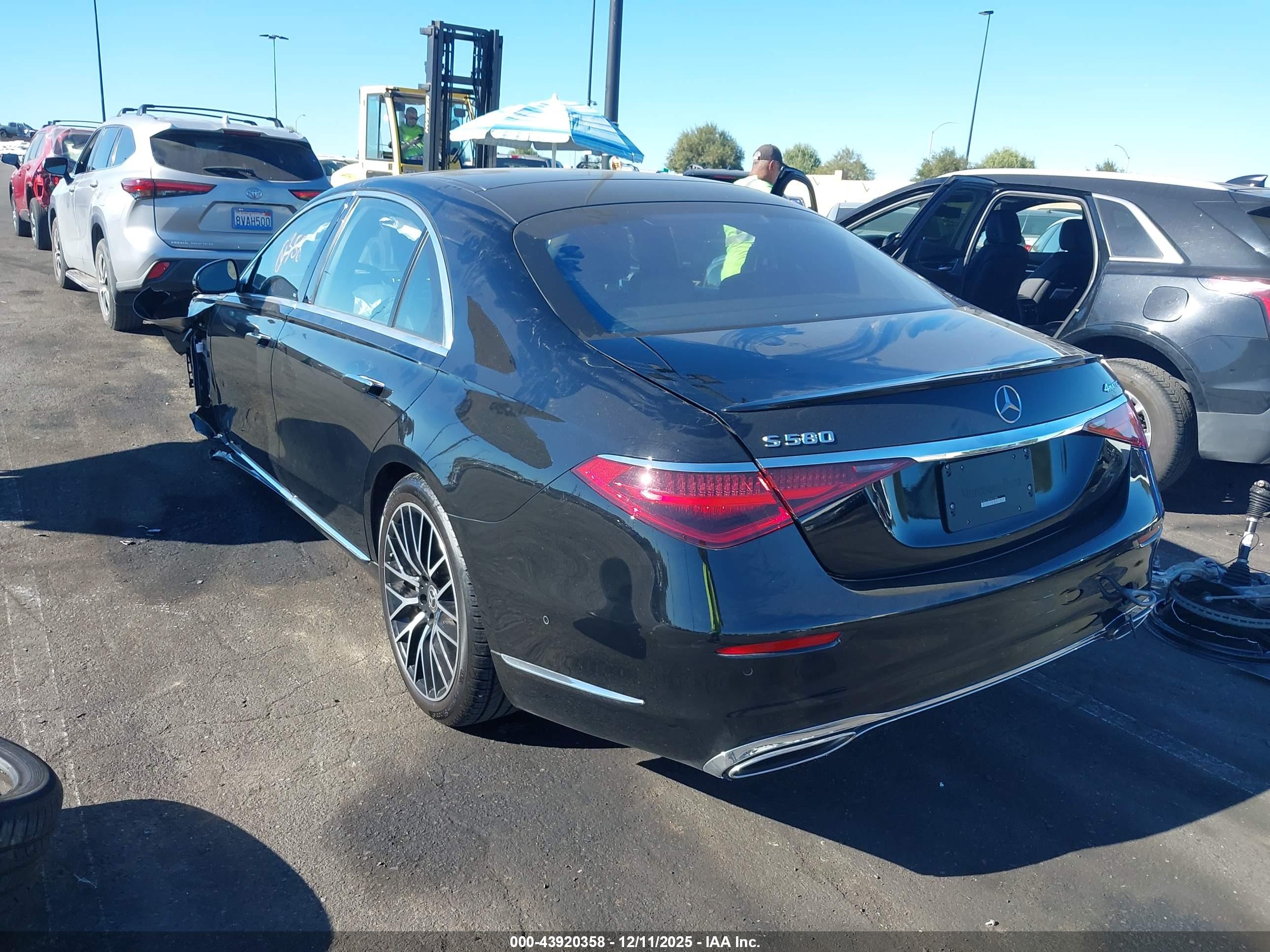 MERCEDES-BENZ S image 3