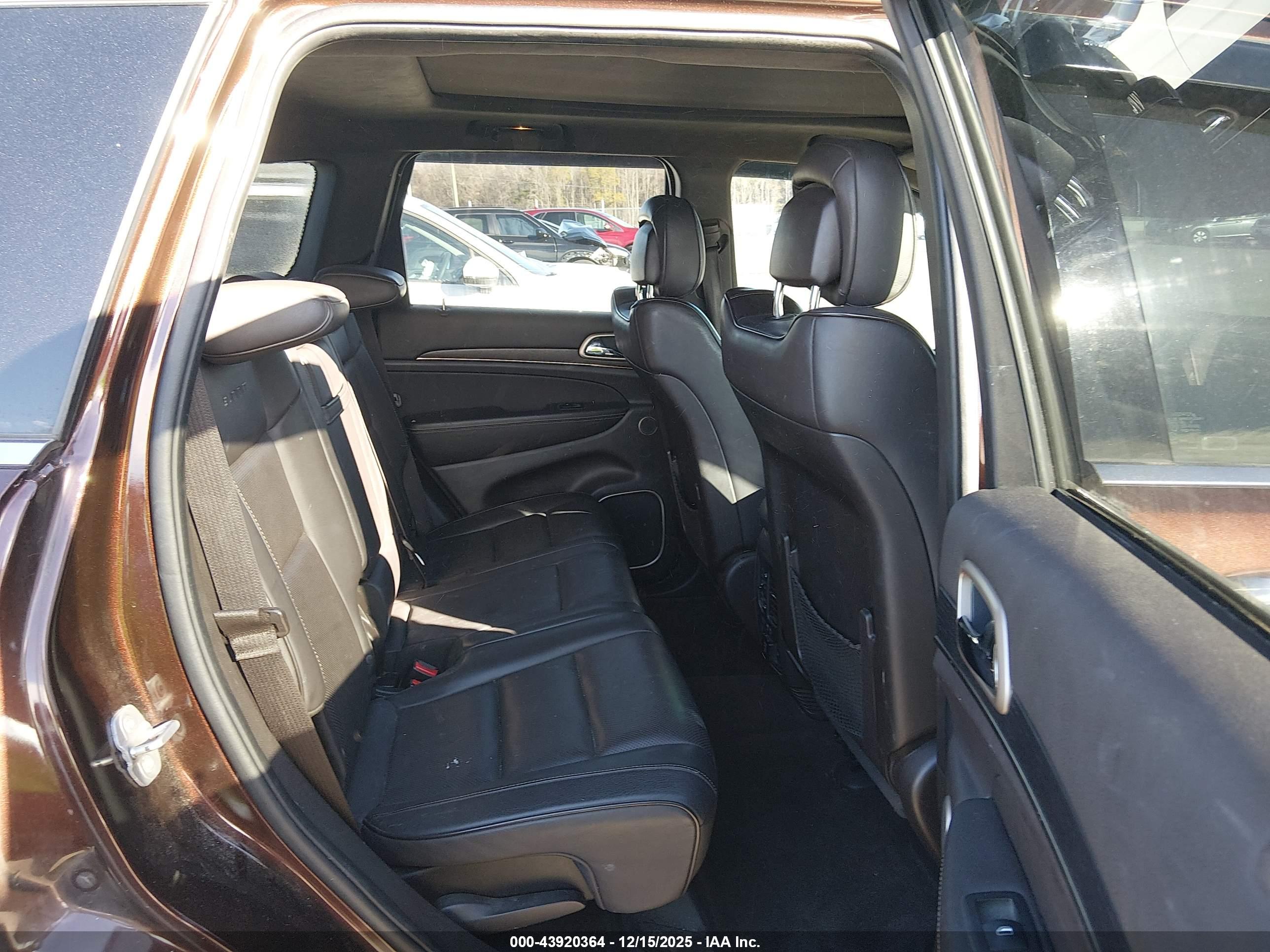 JEEP GRAND image 8