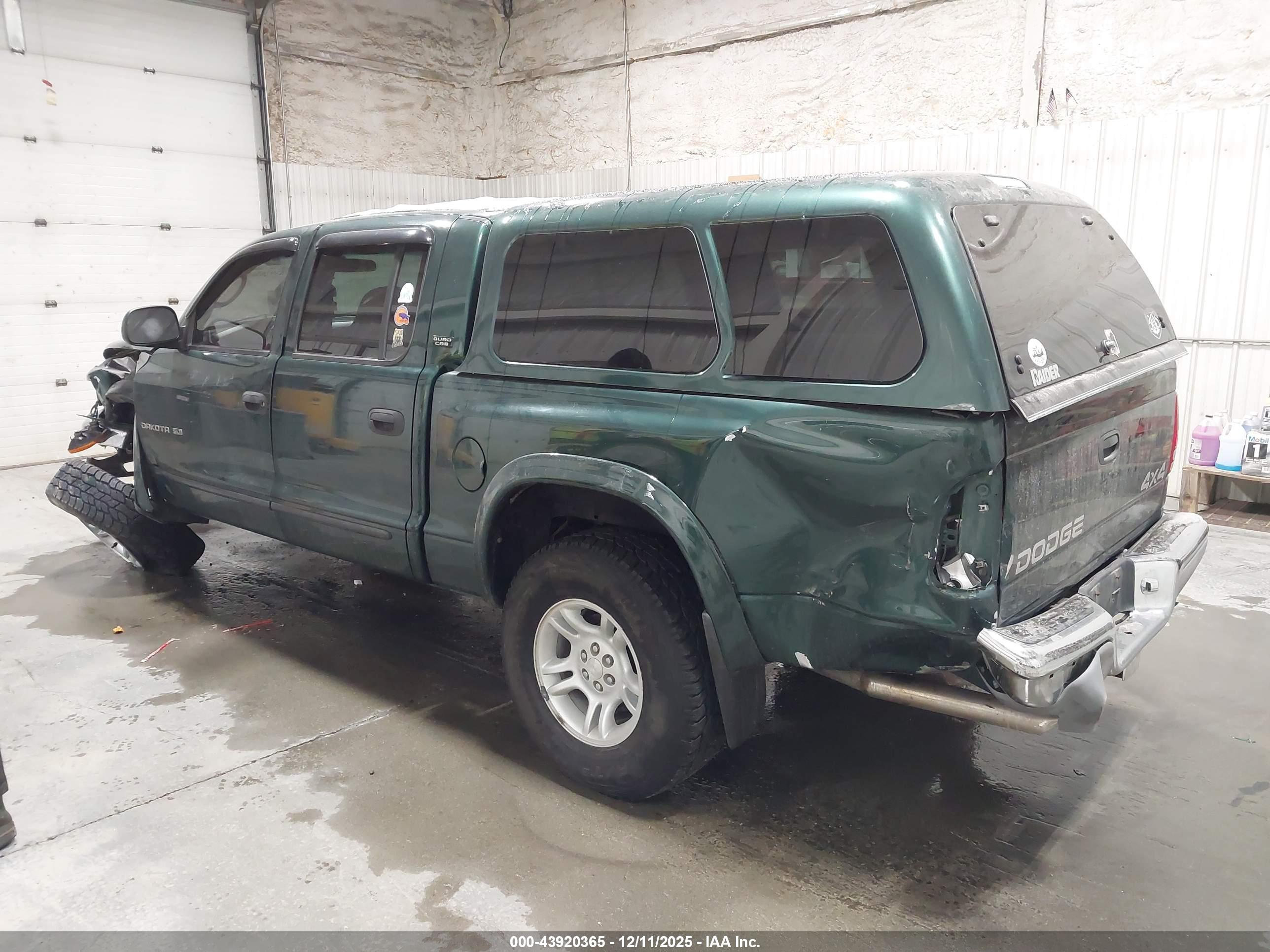 DODGE DAKOTA image 3
