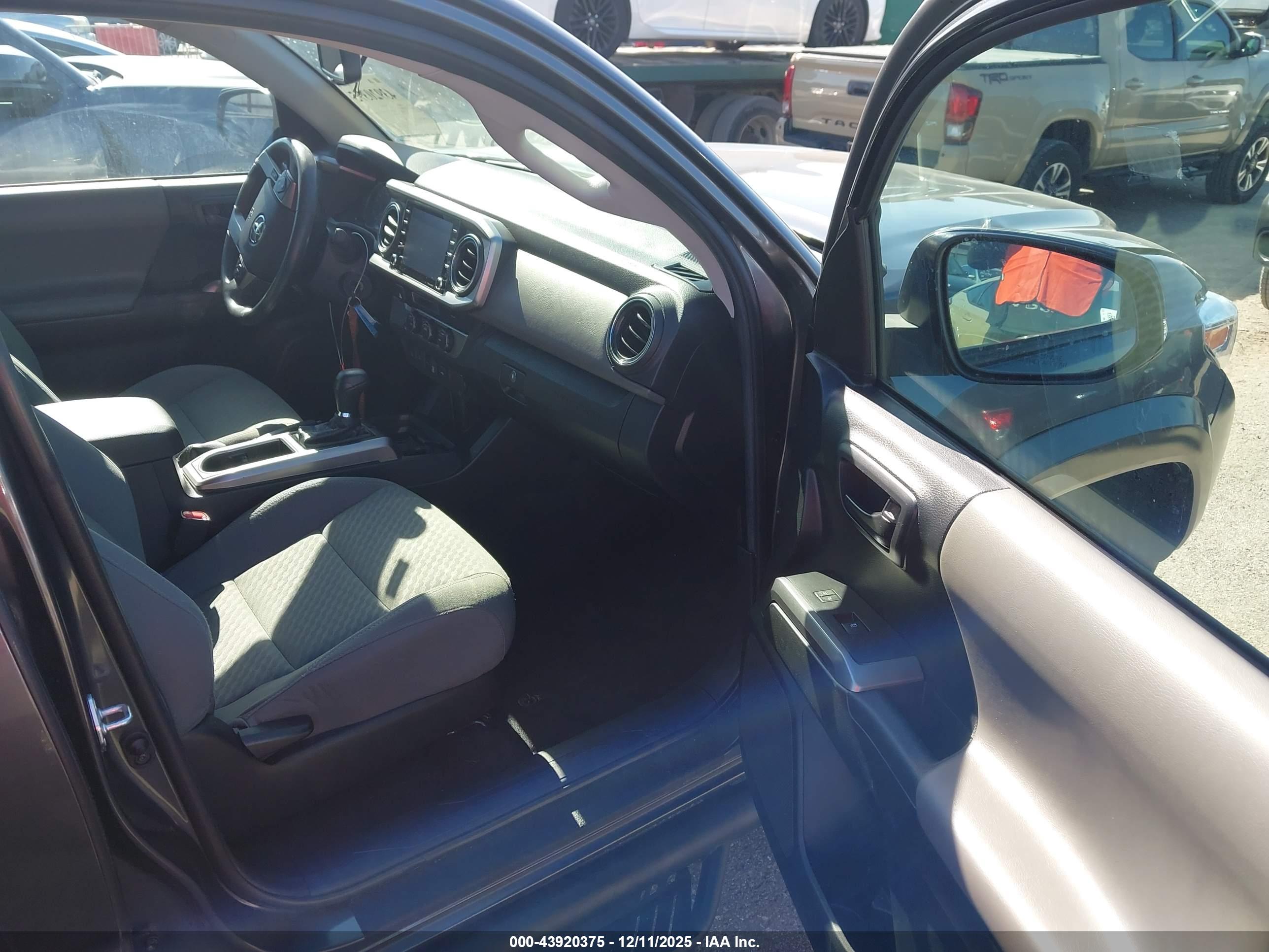 TOYOTA TACOMA image 5
