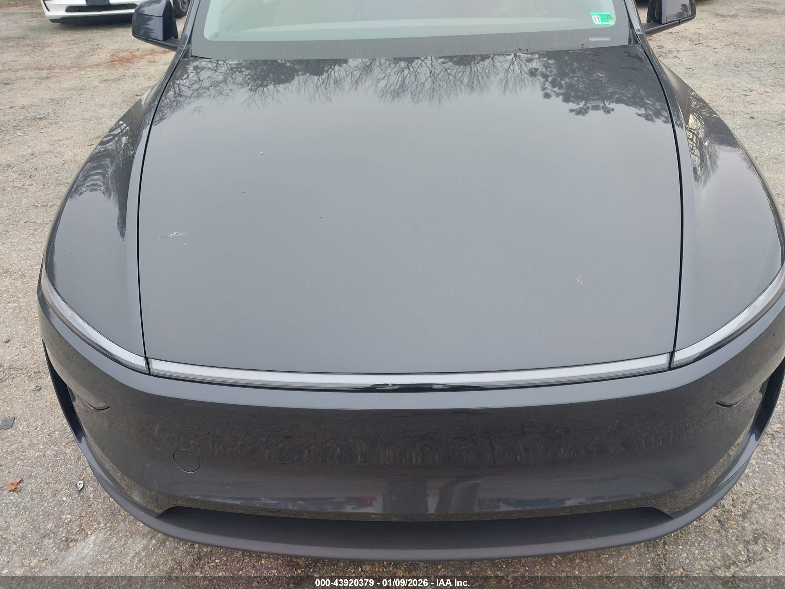 TESLA MODEL image 10