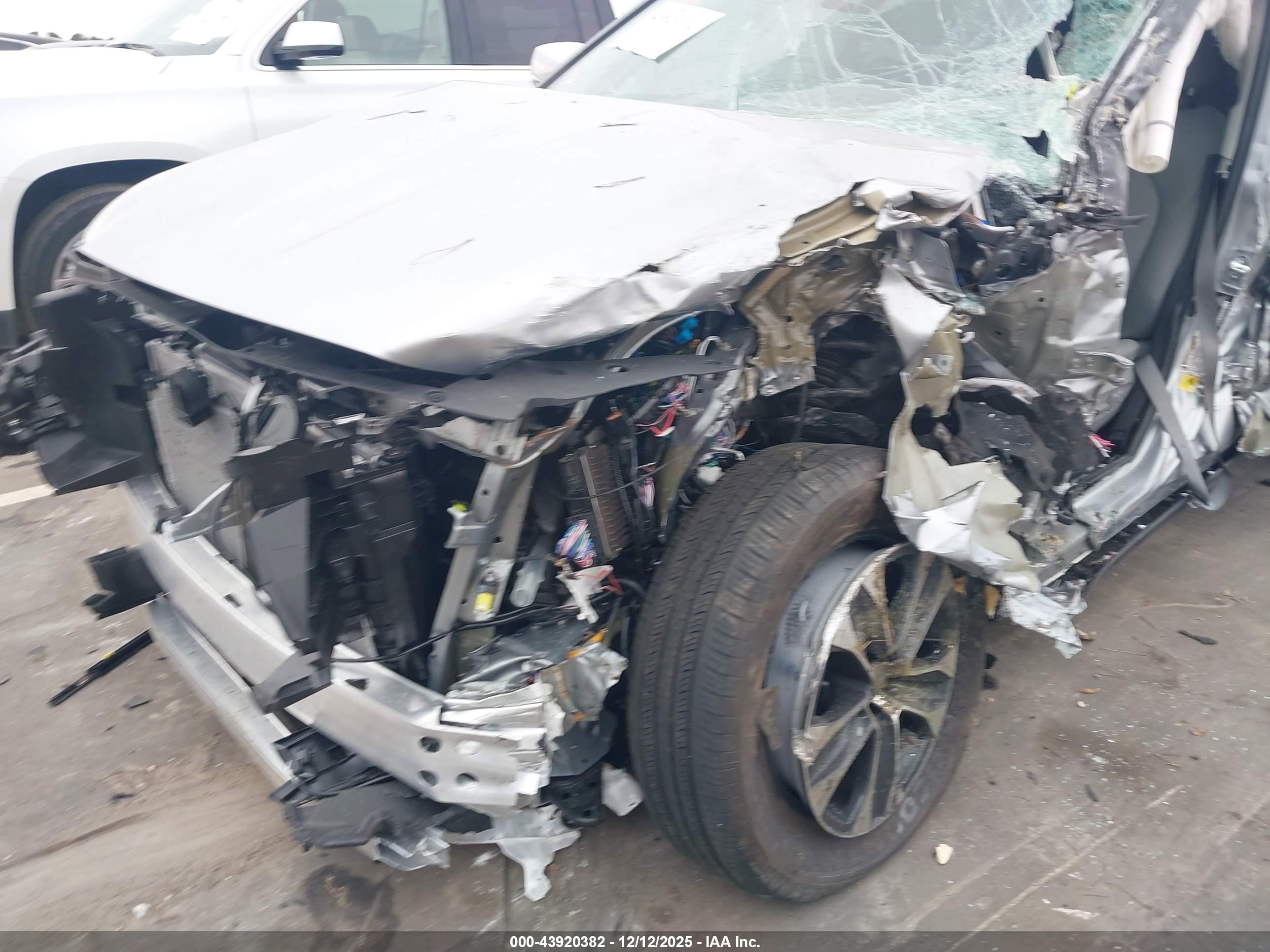 TOYOTA HIGHLANDER image 6