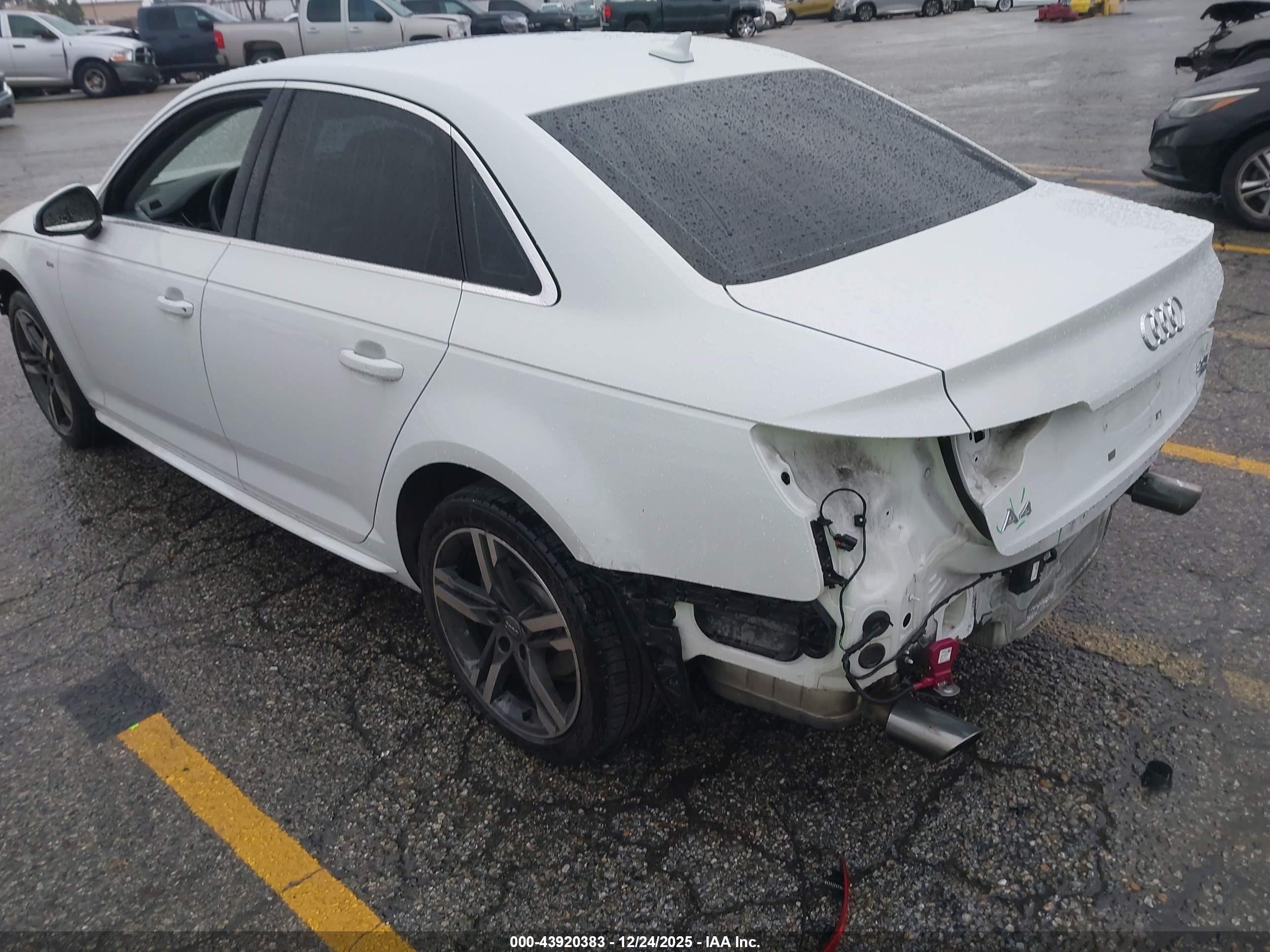 AUDI A4 image 3