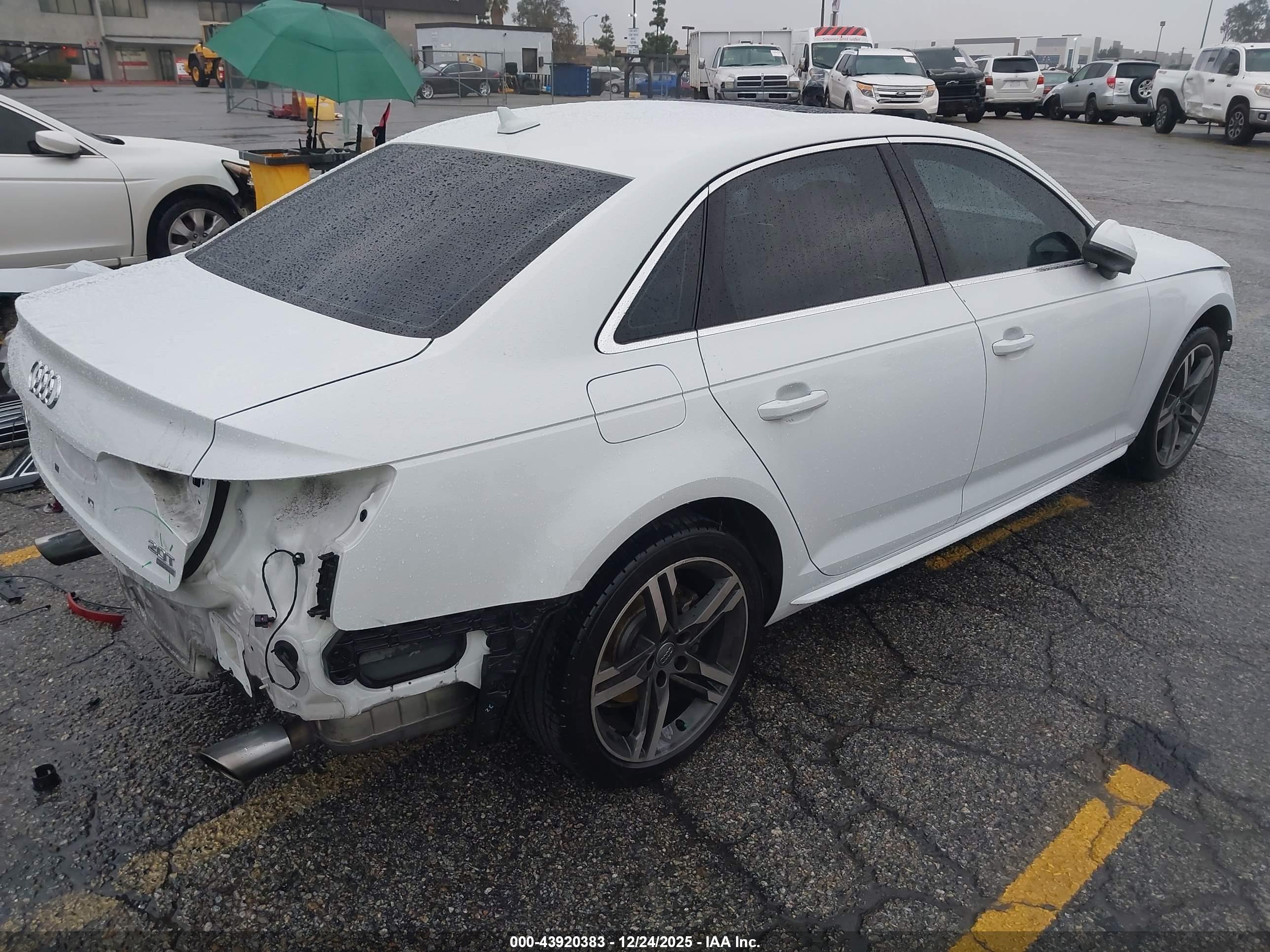 AUDI A4 image 4