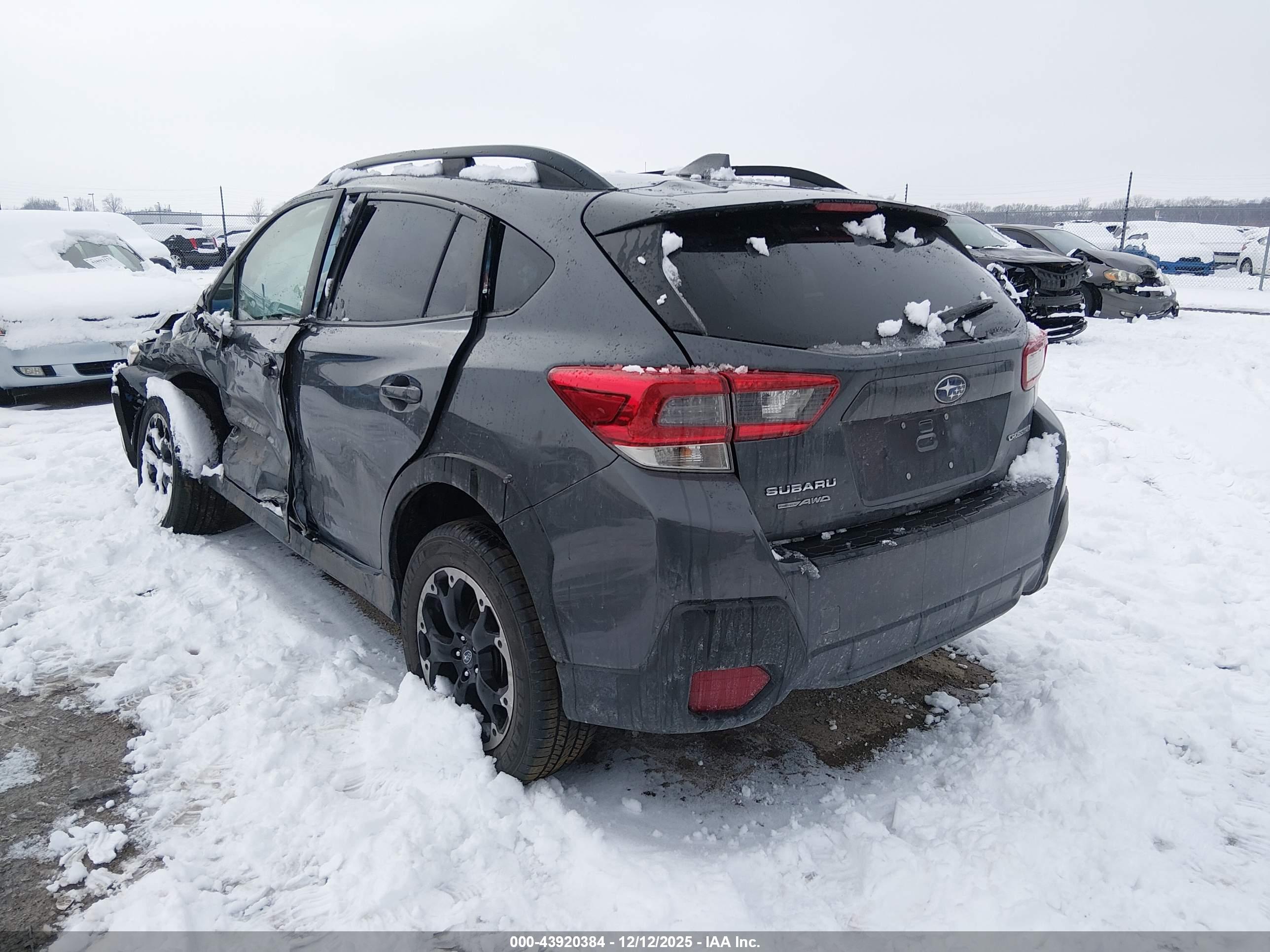 SUBARU CROSSTREK image 3