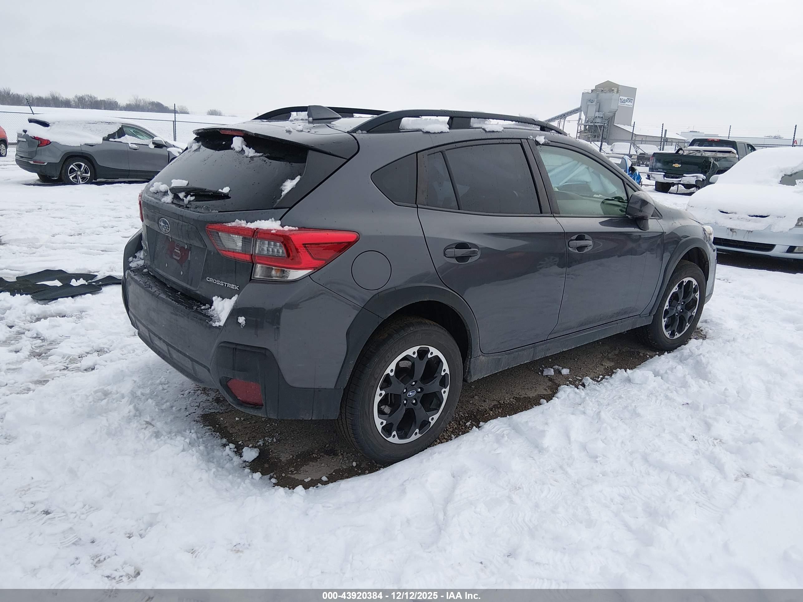 SUBARU CROSSTREK image 4