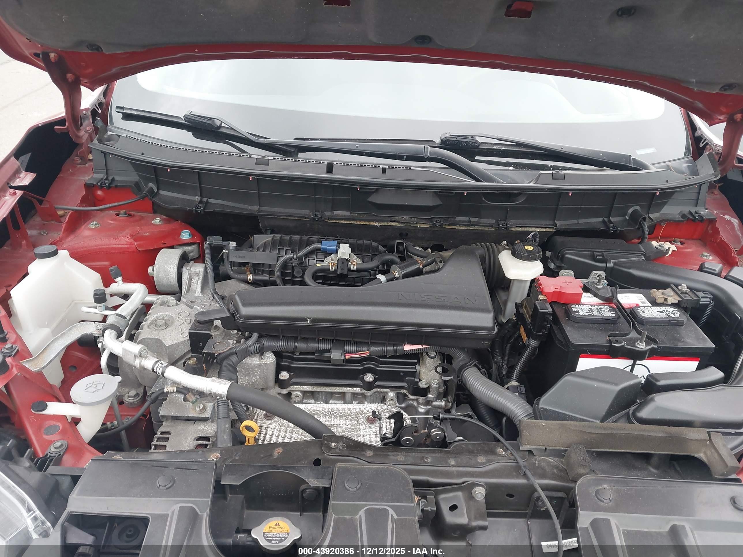 NISSAN ROGUE image 10