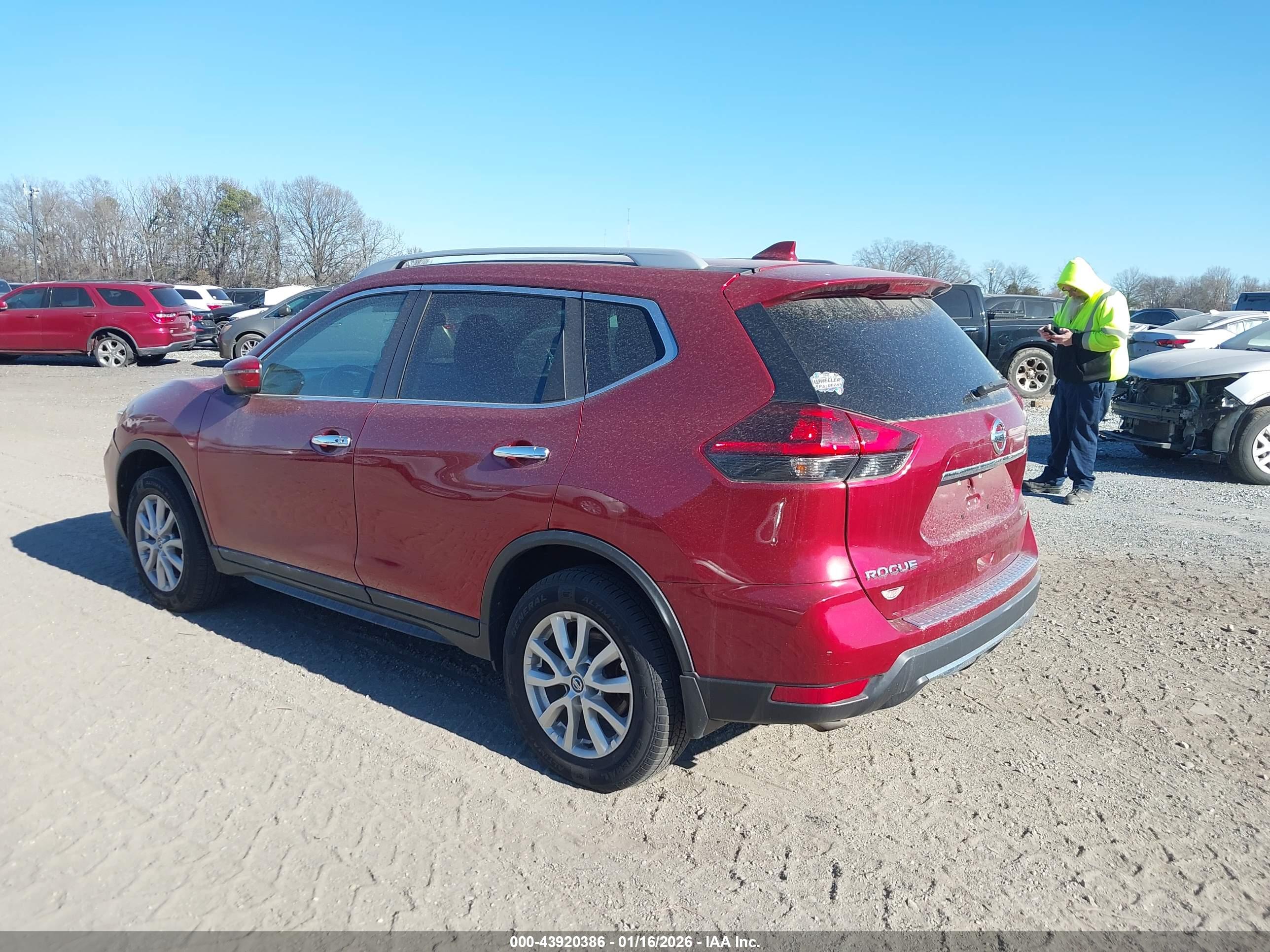 NISSAN ROGUE image 3
