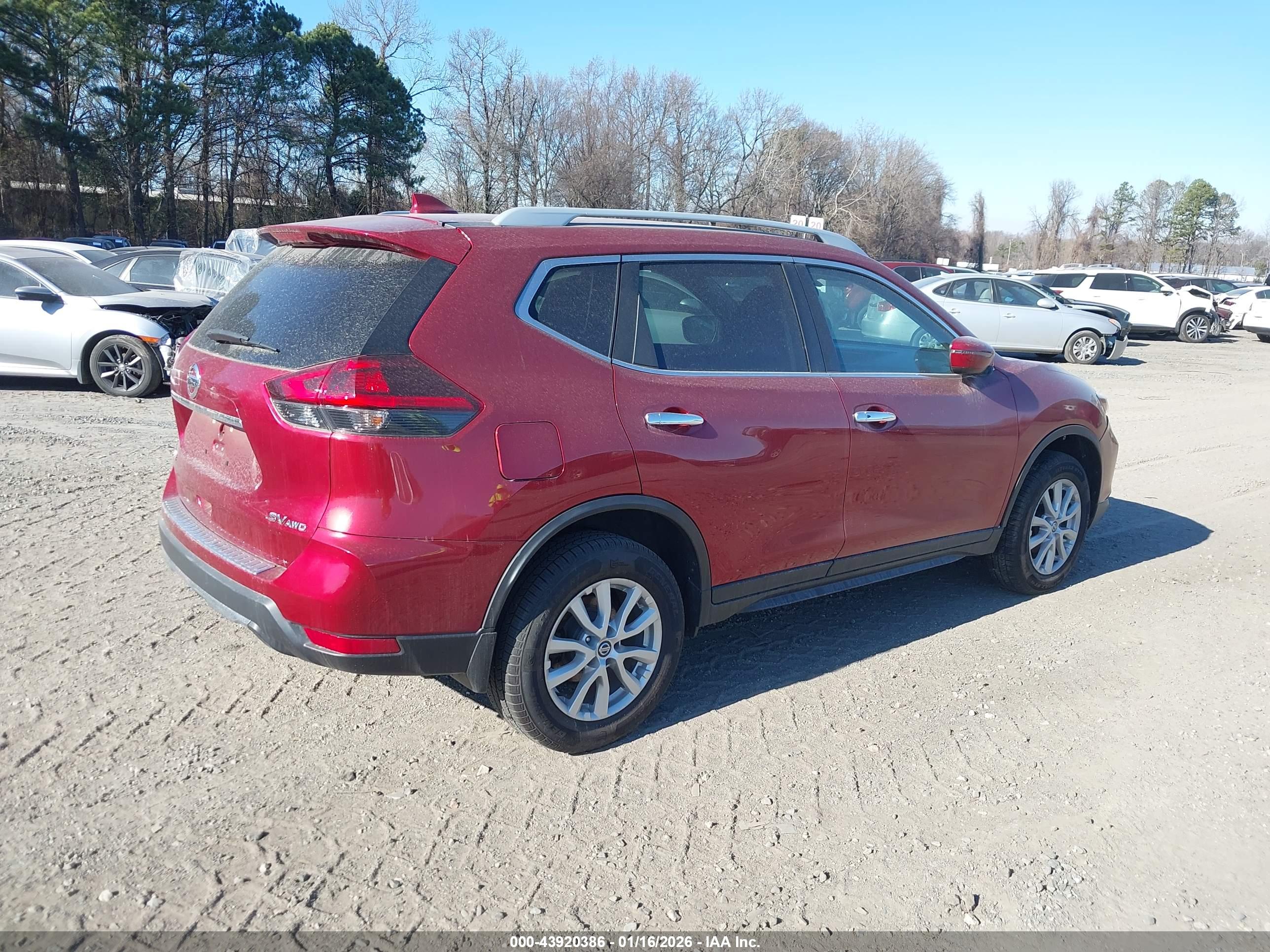 NISSAN ROGUE image 4