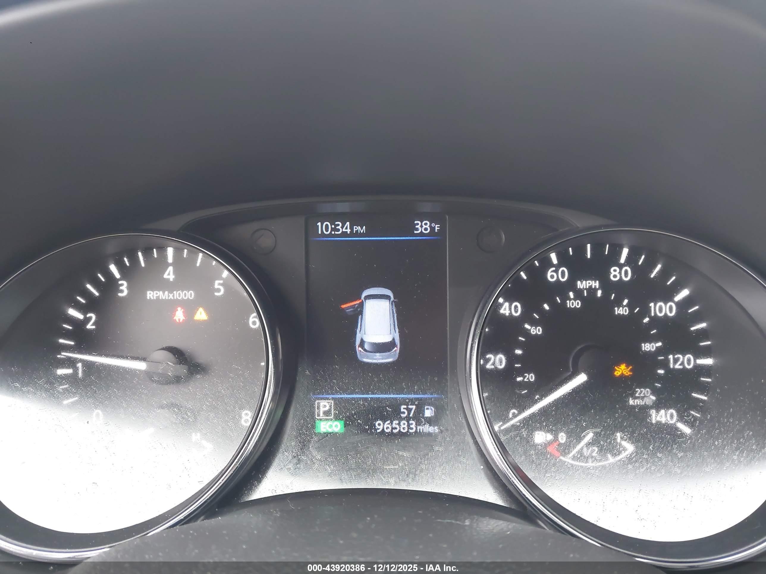 NISSAN ROGUE image 7
