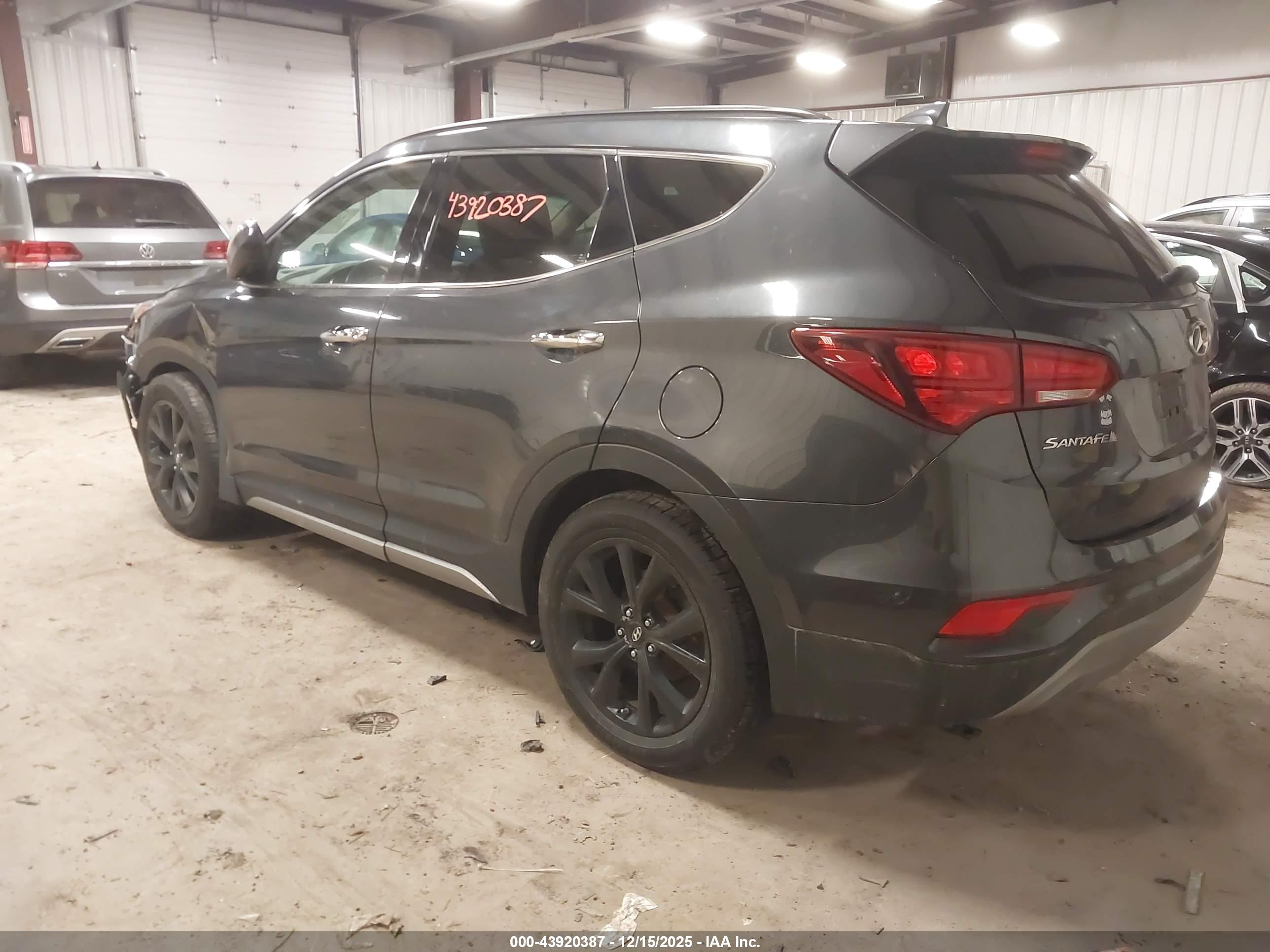 HYUNDAI SANTA image 3