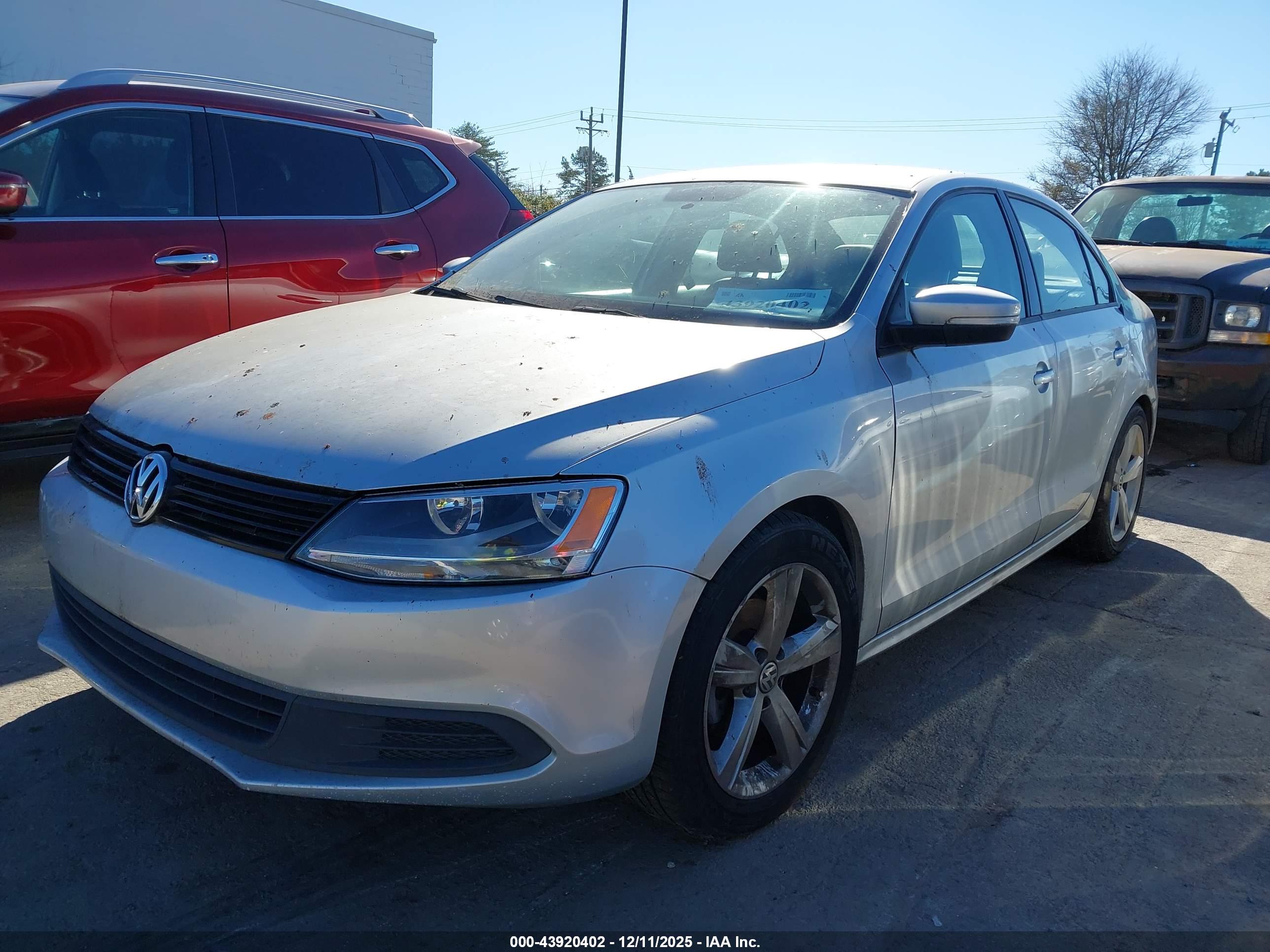 VOLKSWAGEN JETTA image 2