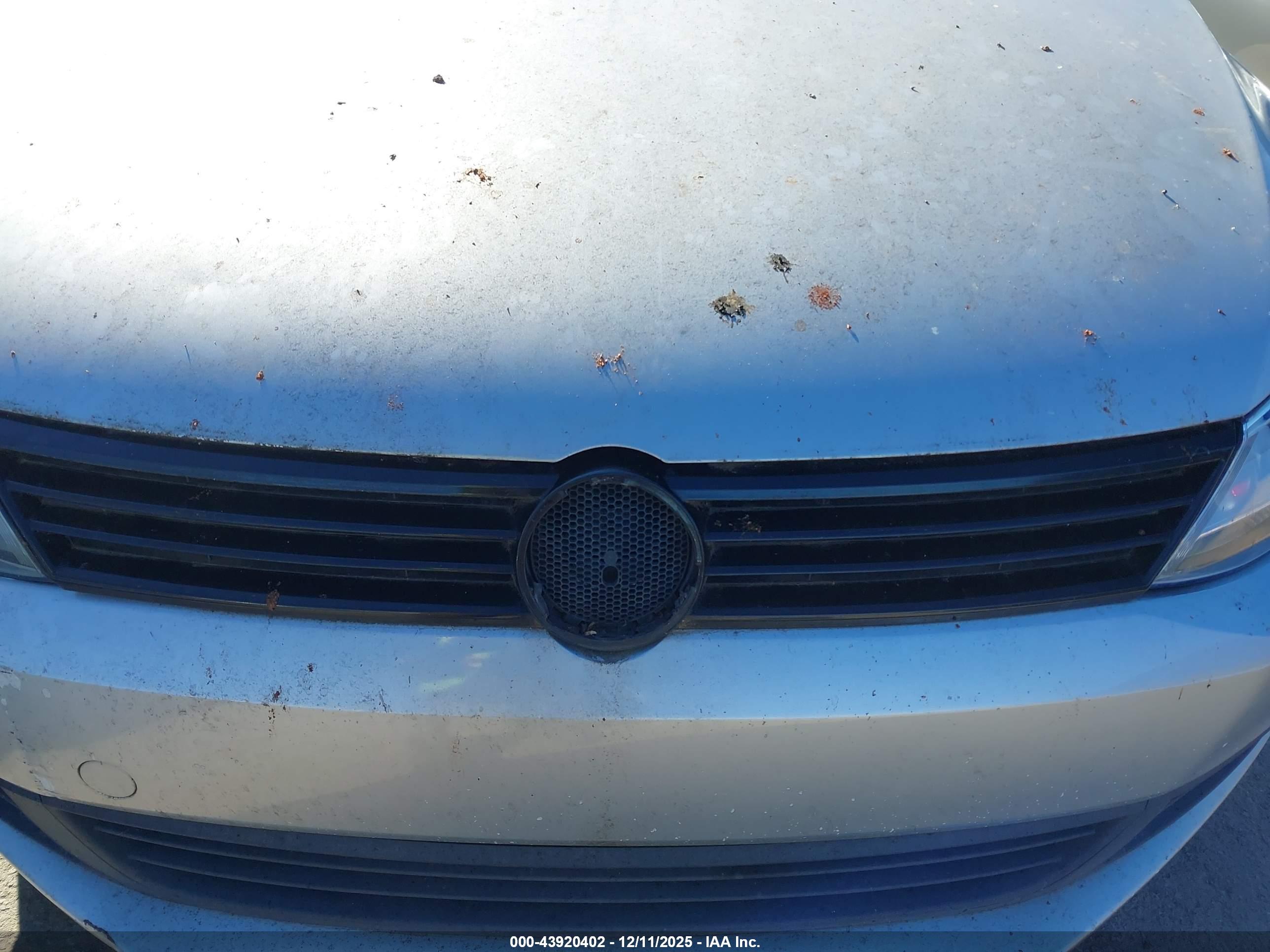 VOLKSWAGEN JETTA image 6