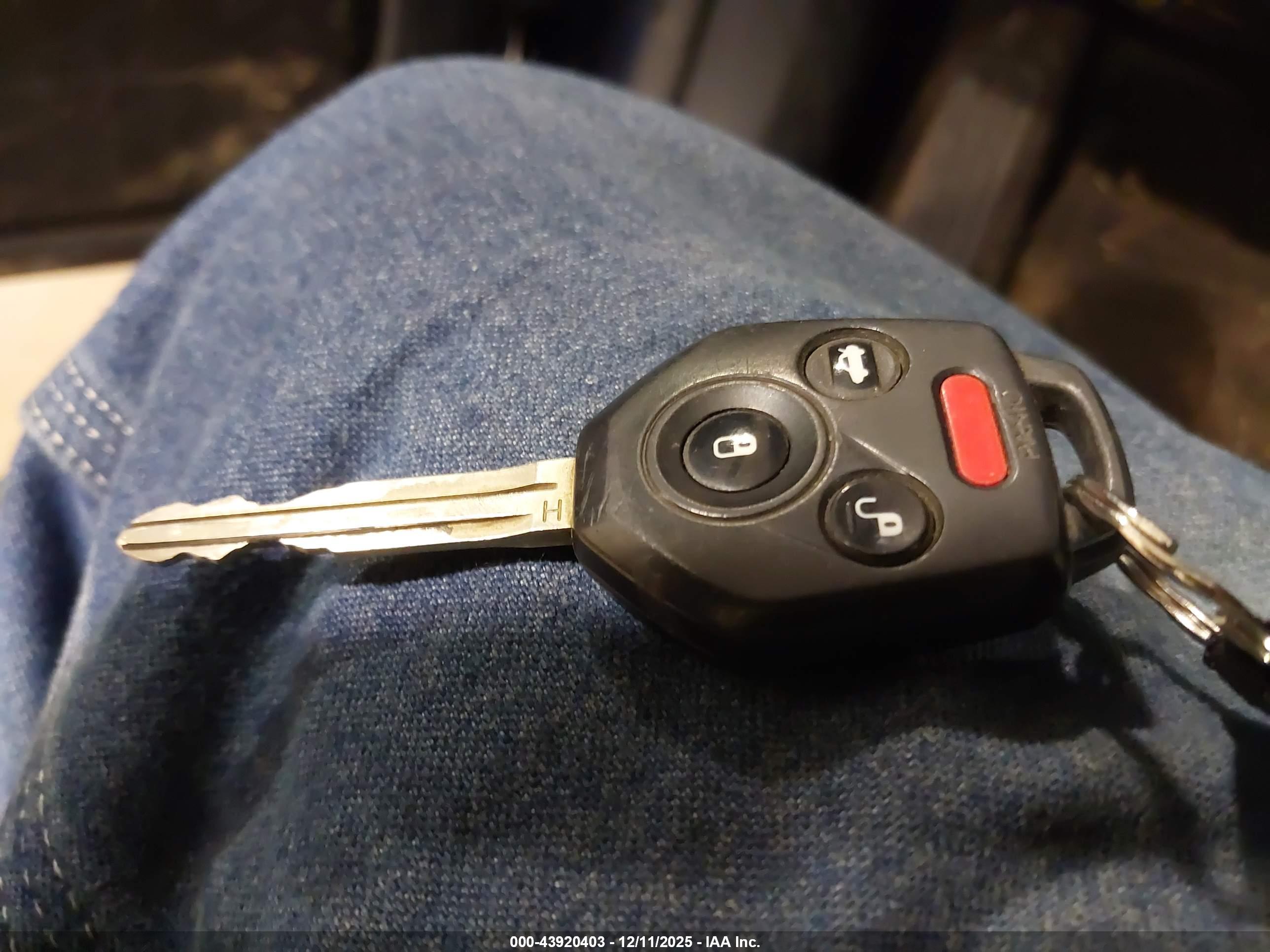 SUBARU OUTBACK image 11
