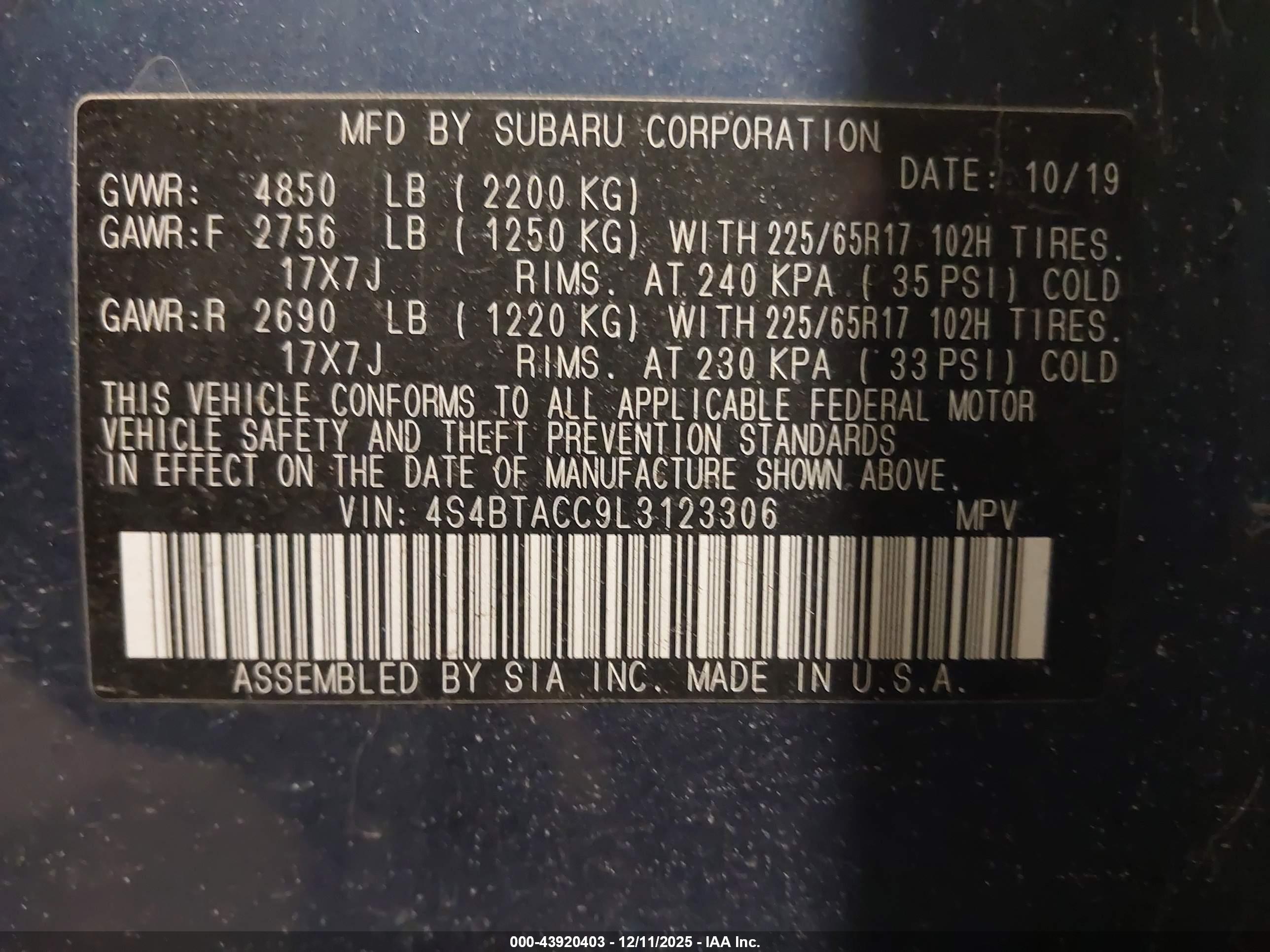 SUBARU OUTBACK image 9