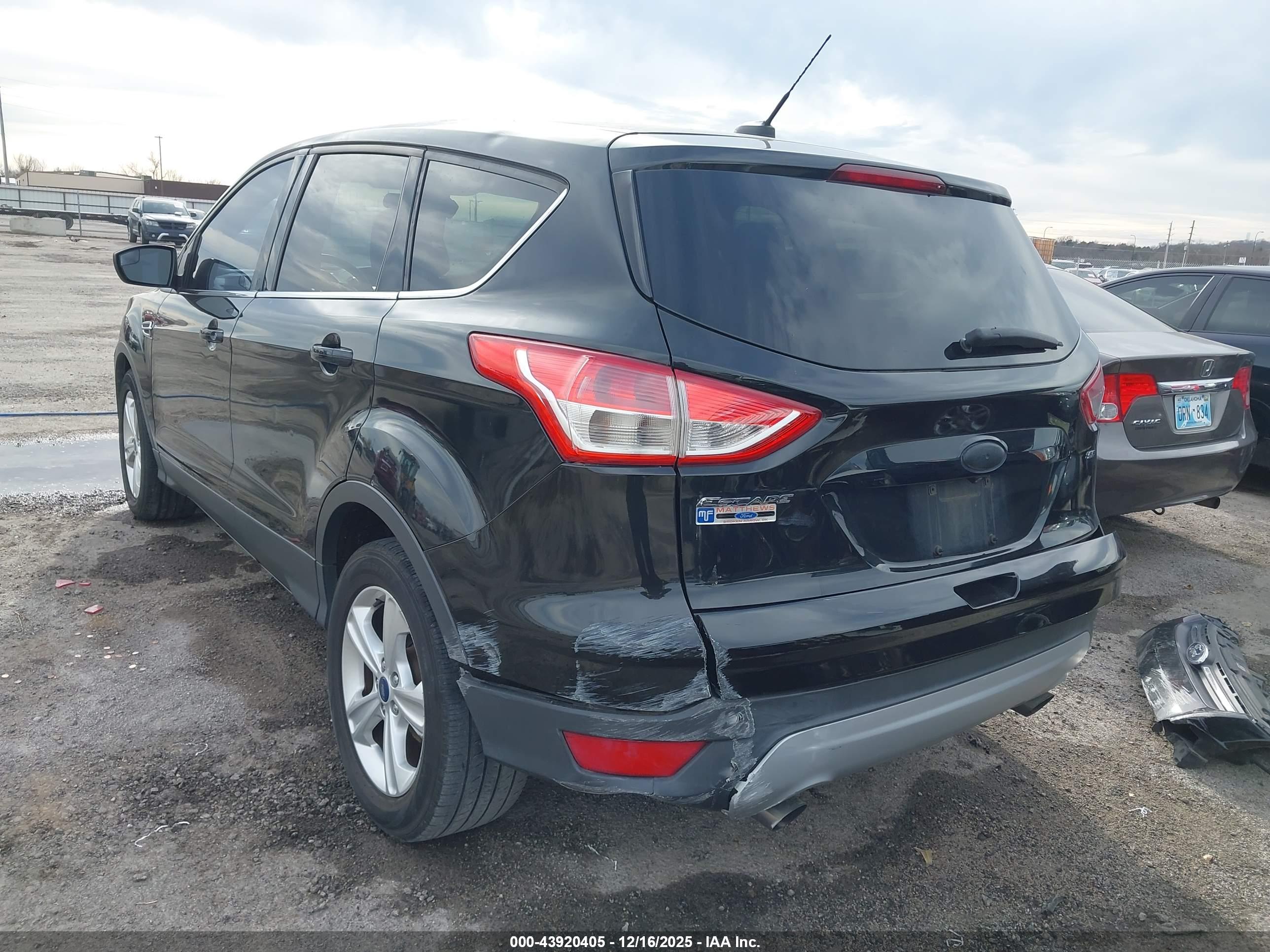FORD ESCAPE image 3