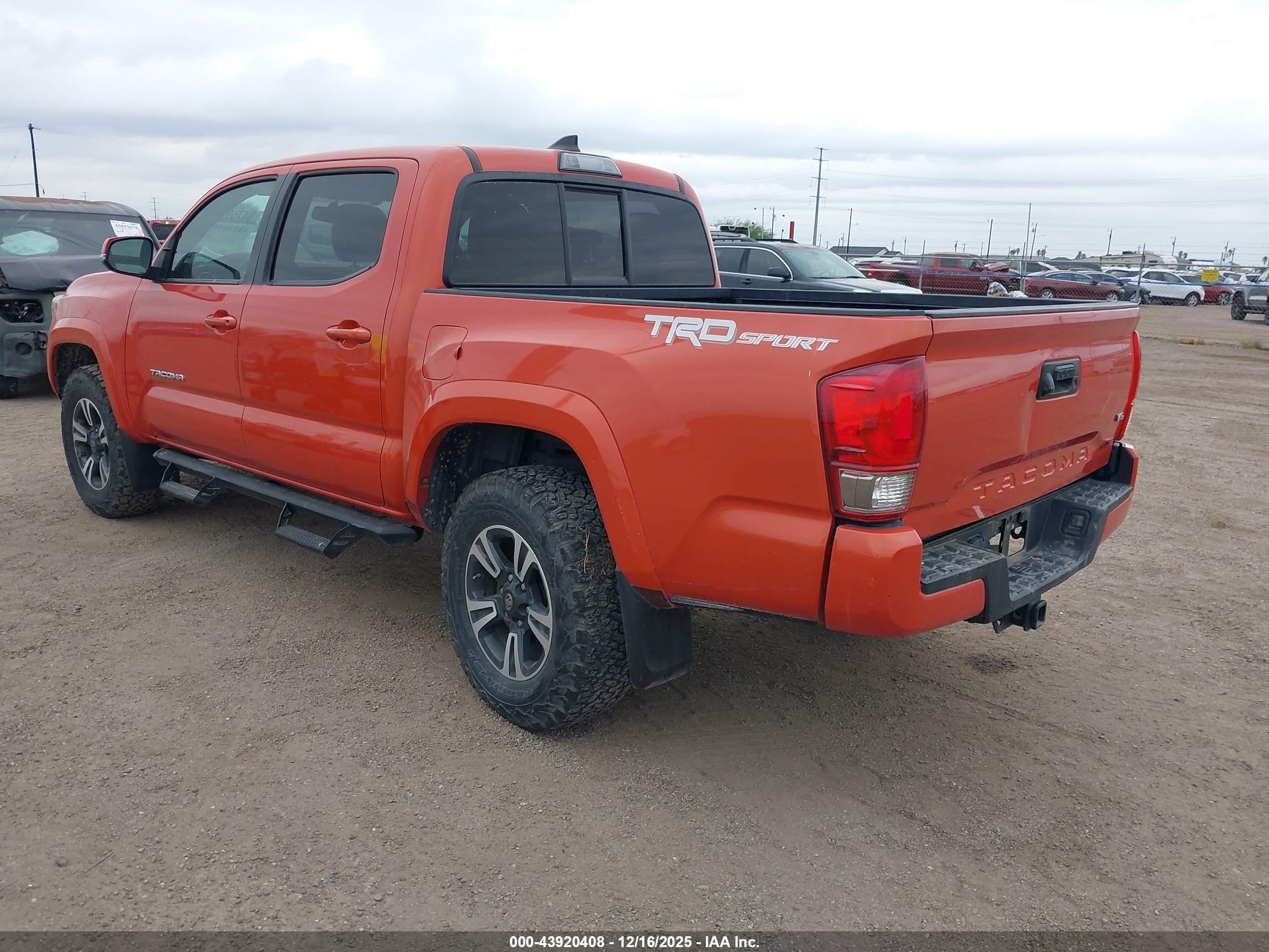 TOYOTA TACOMA image 3