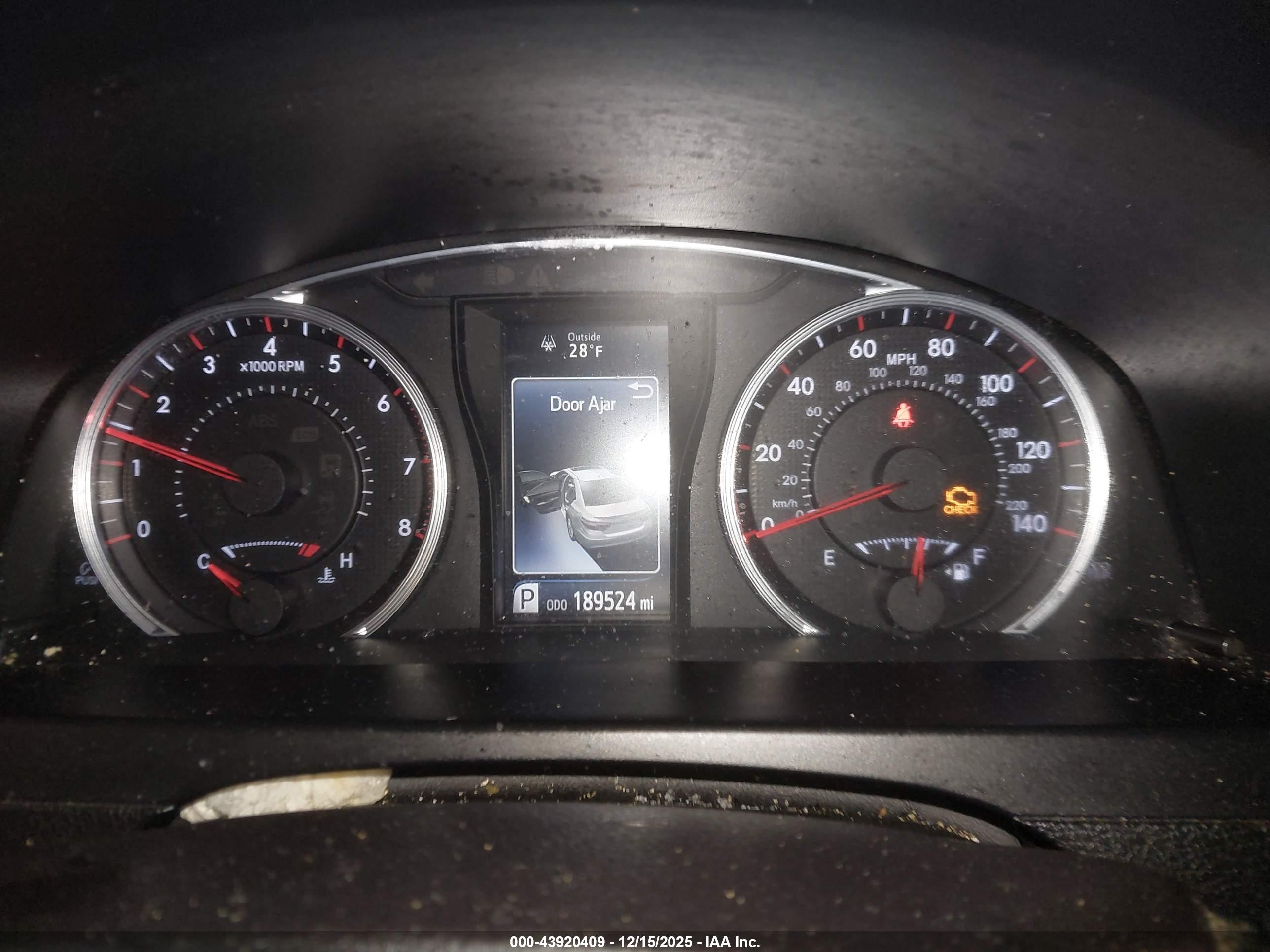 TOYOTA CAMRY image 7