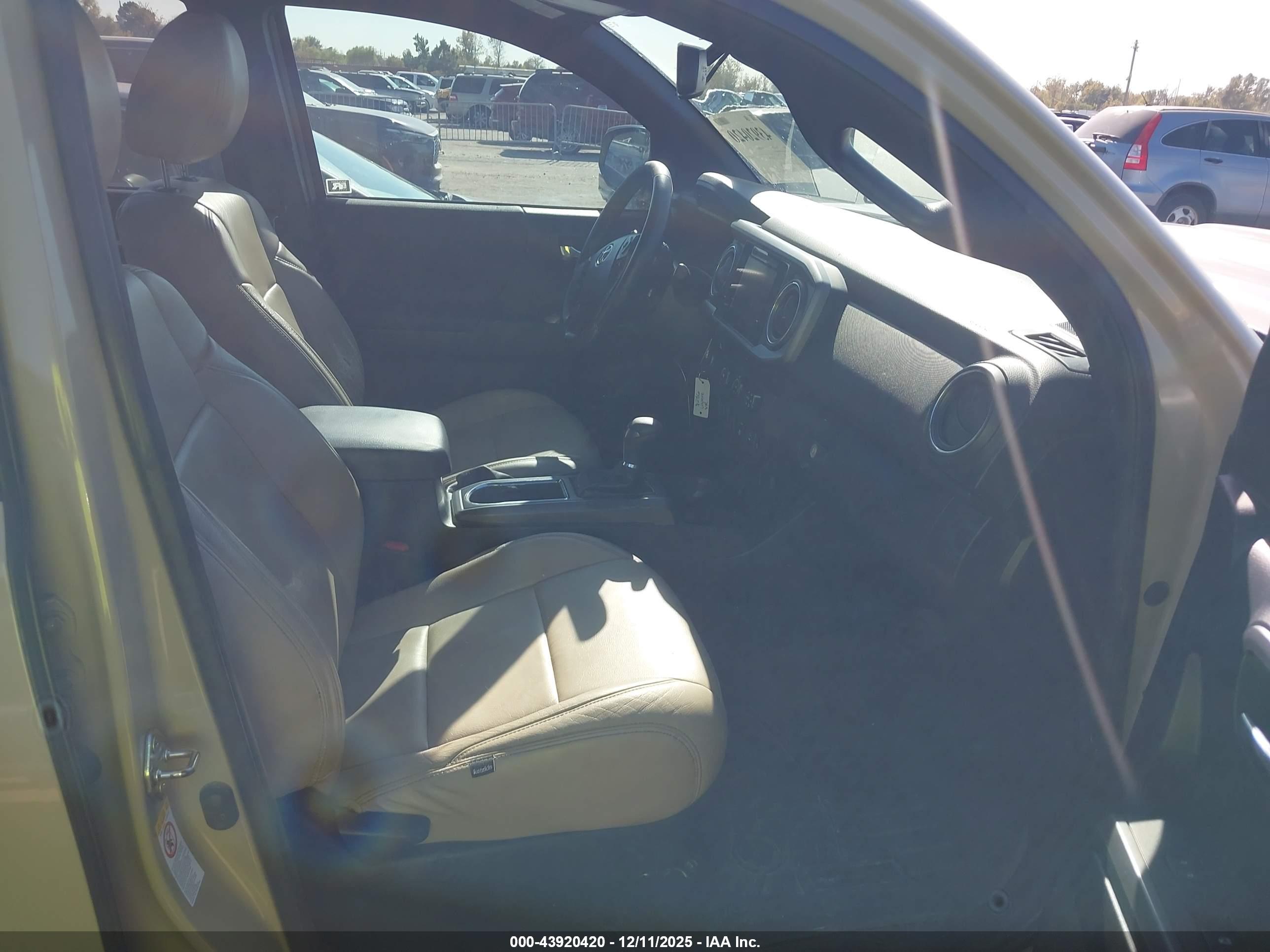 TOYOTA TACOMA image 5