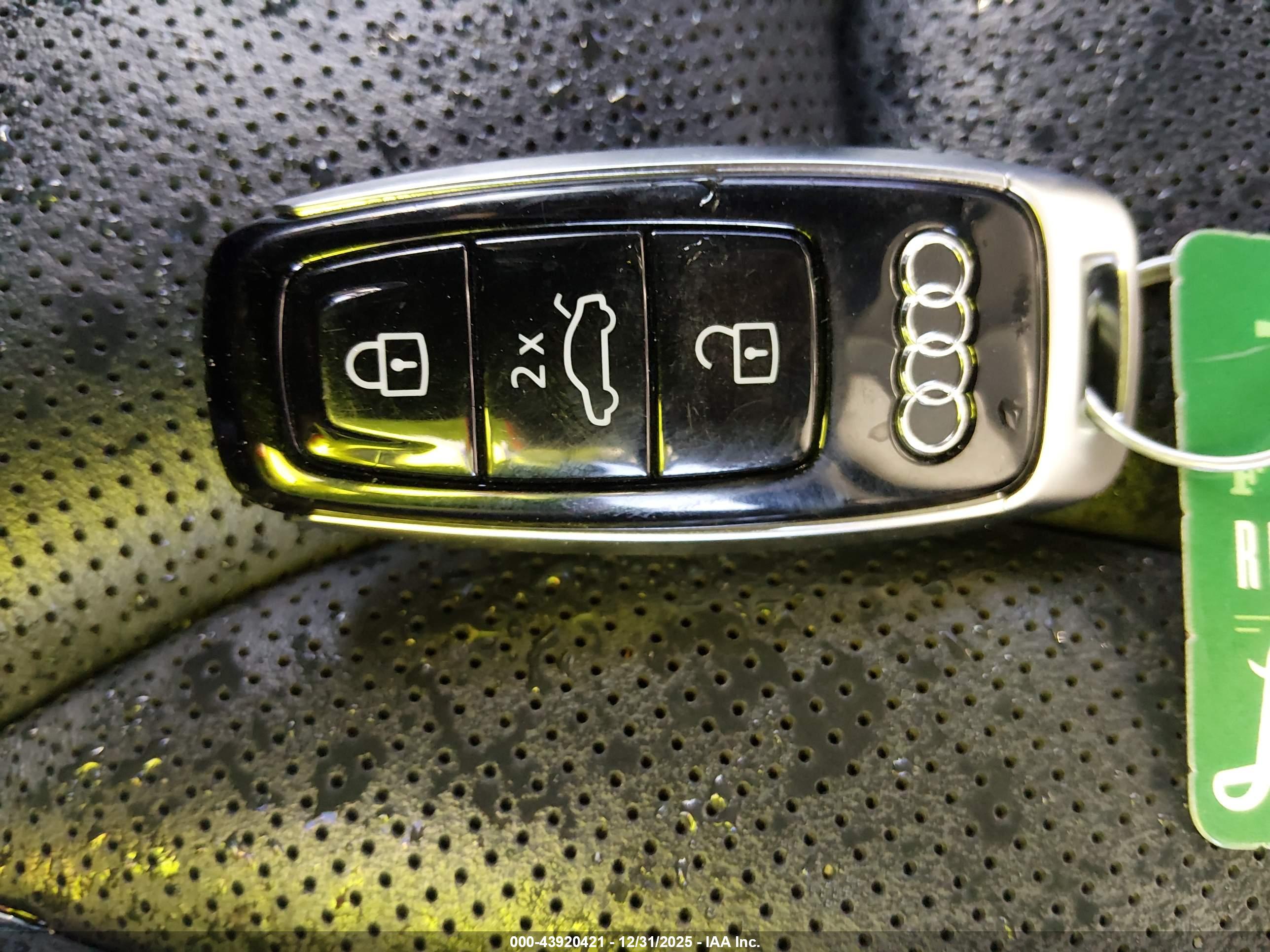 AUDI Q8 image 11