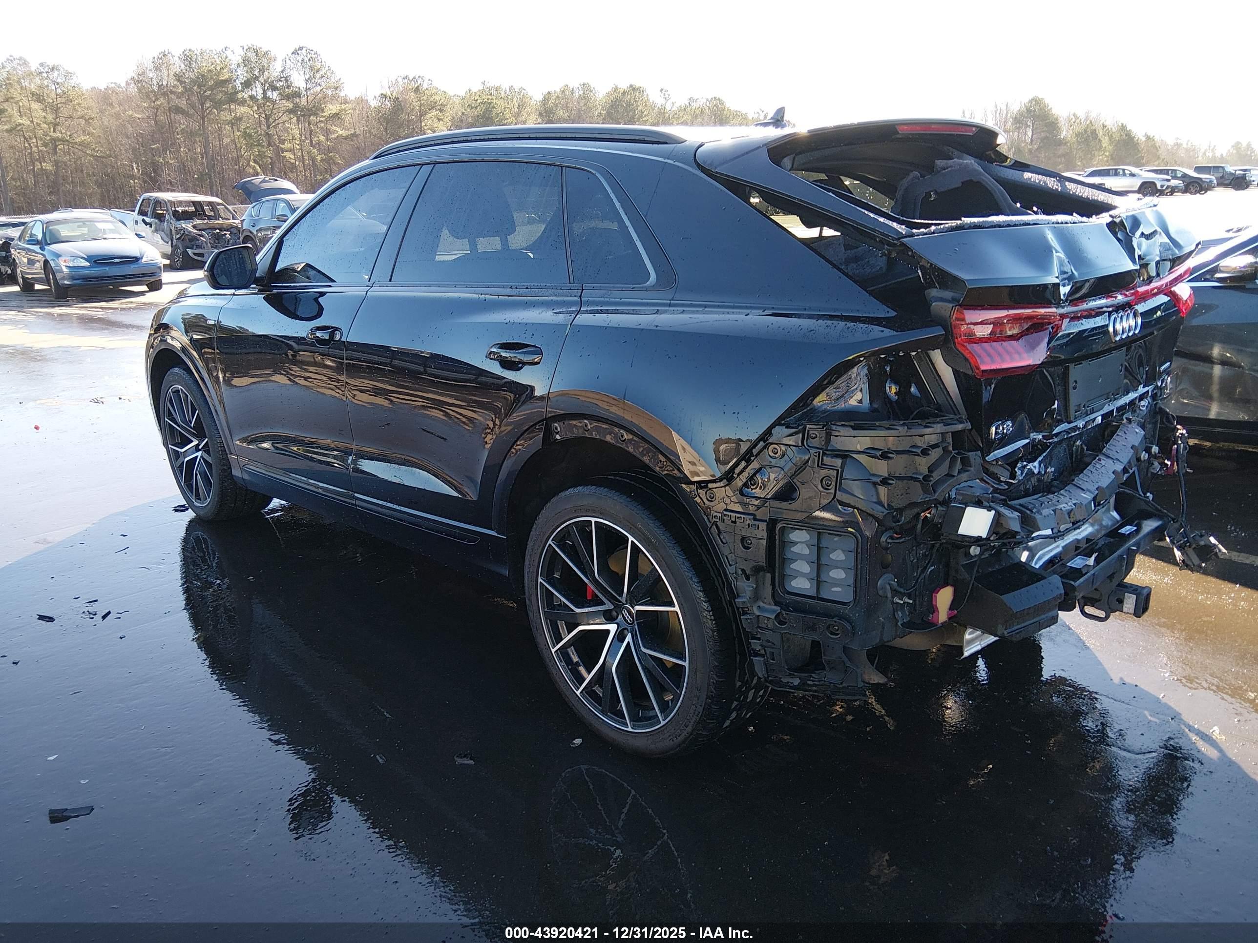 AUDI Q8 image 3