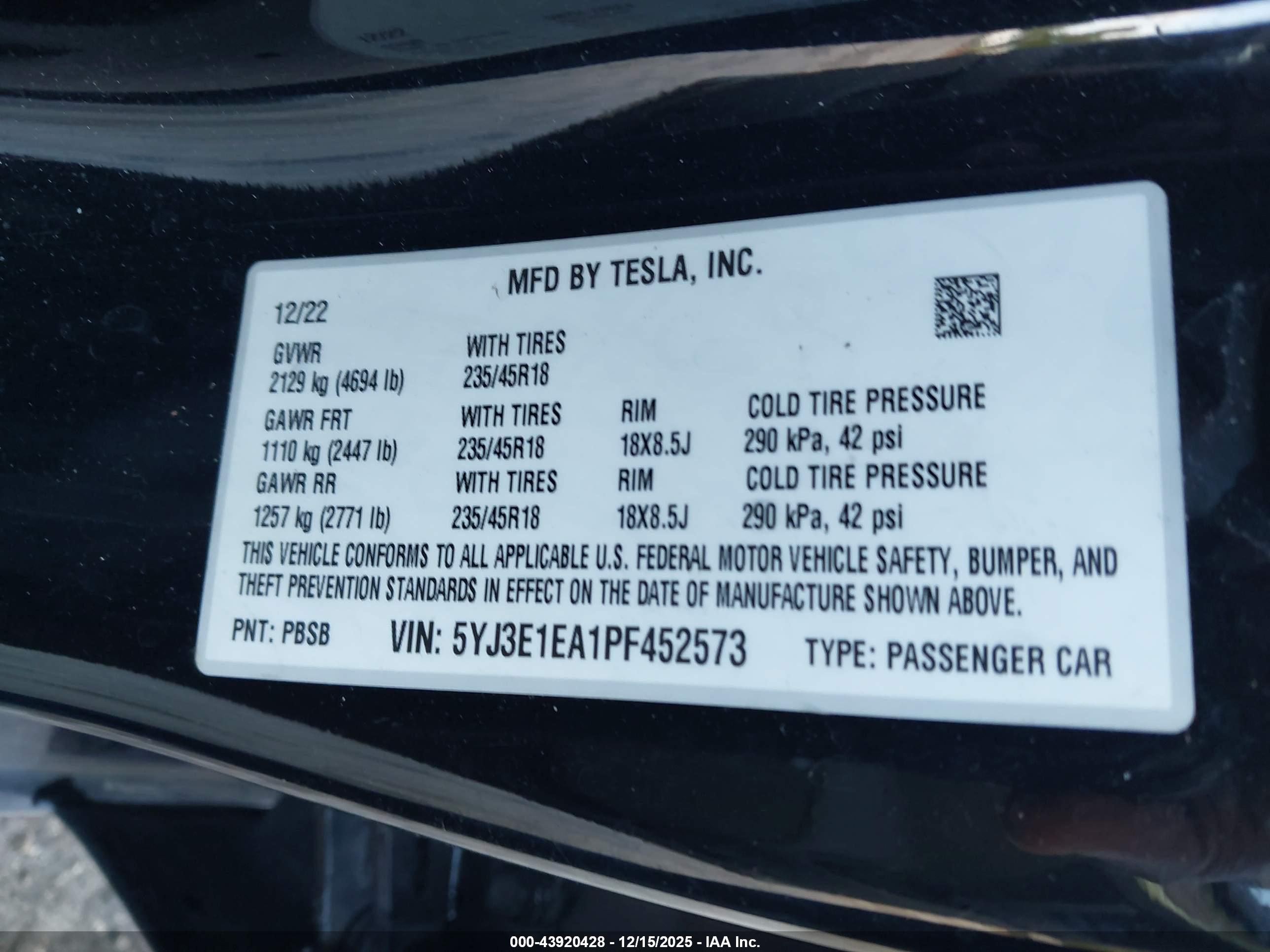 TESLA MODEL image 9