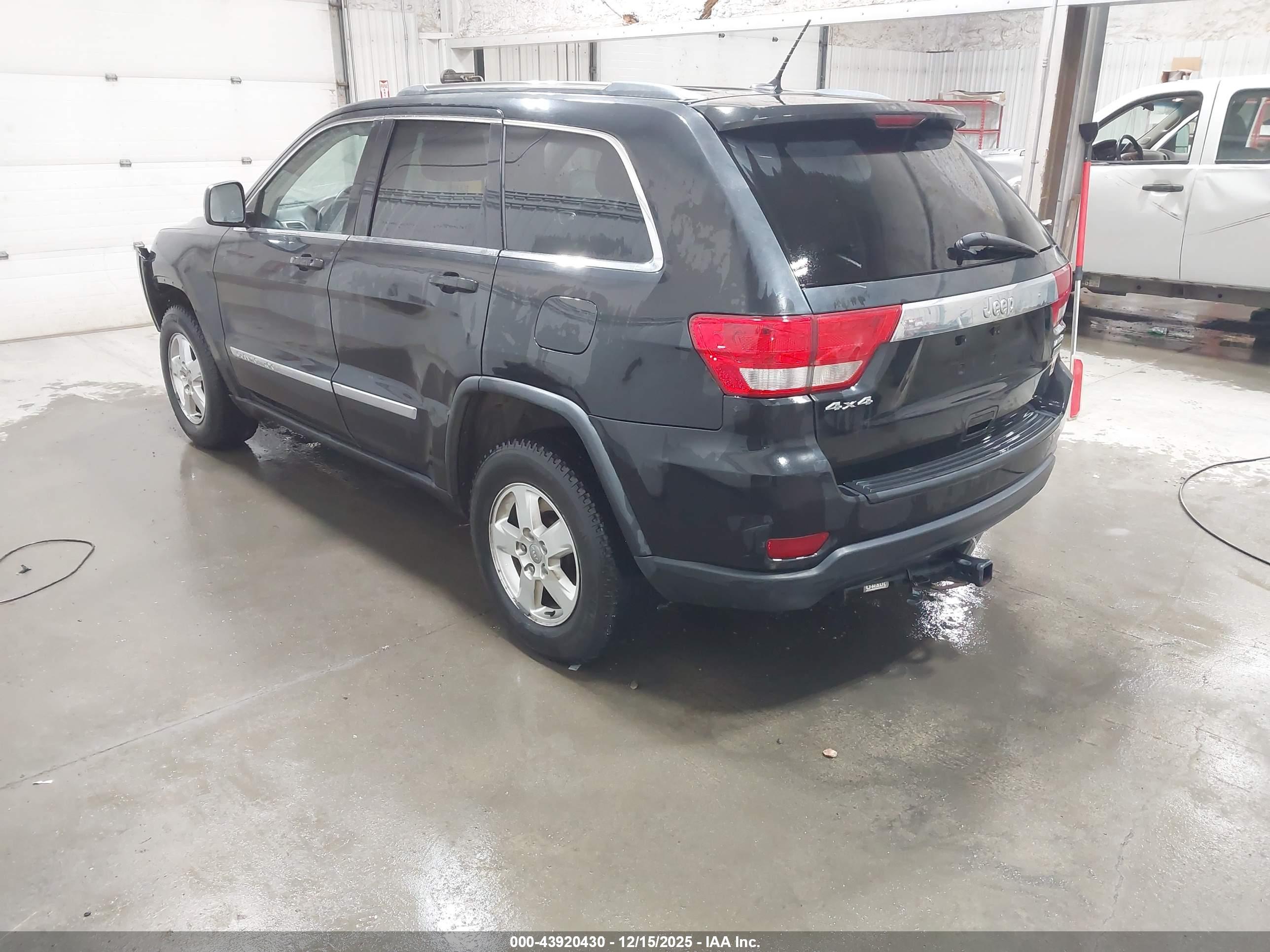 JEEP GRAND image 3
