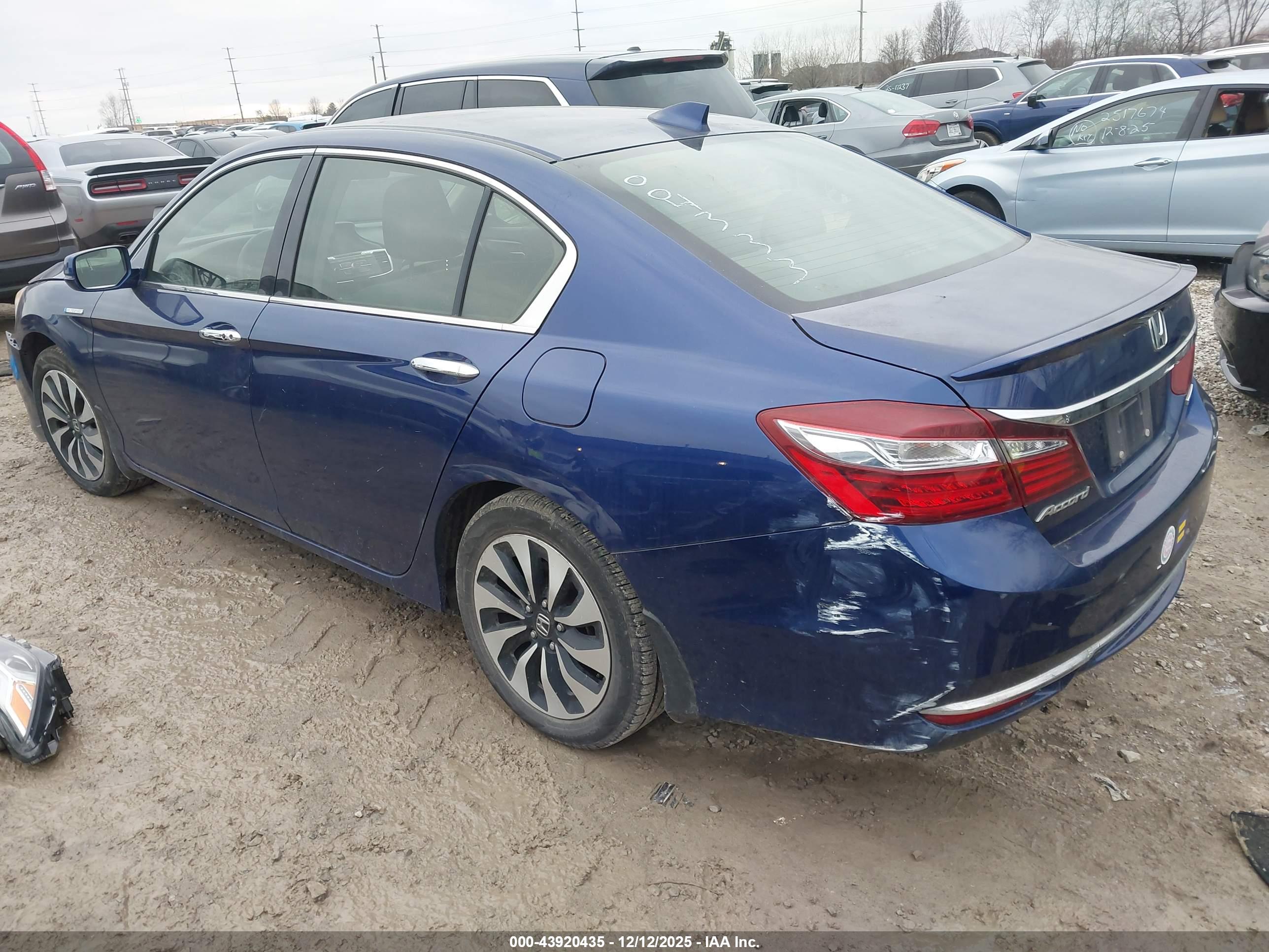 HONDA ACCORD image 3