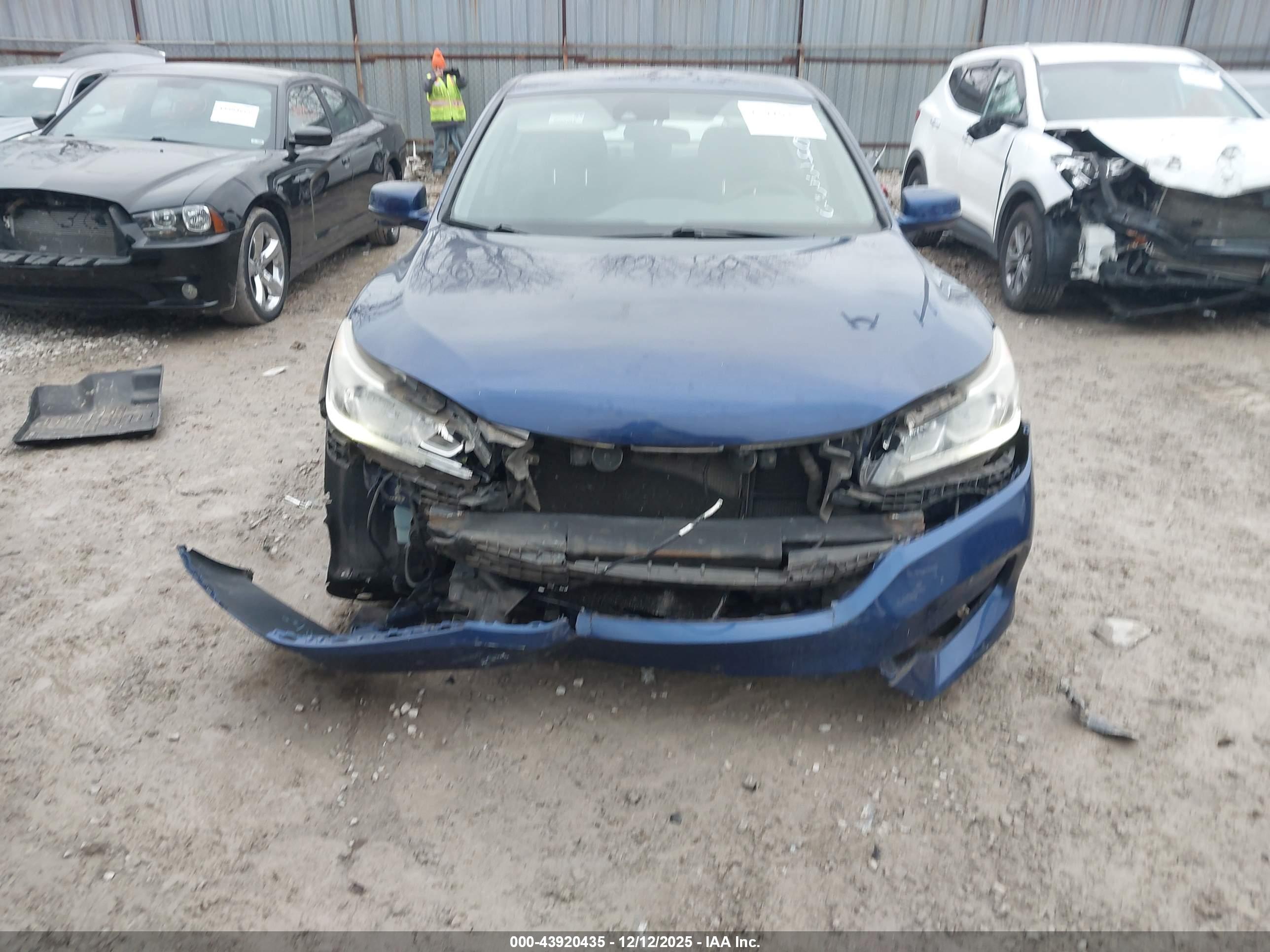 HONDA ACCORD image 6
