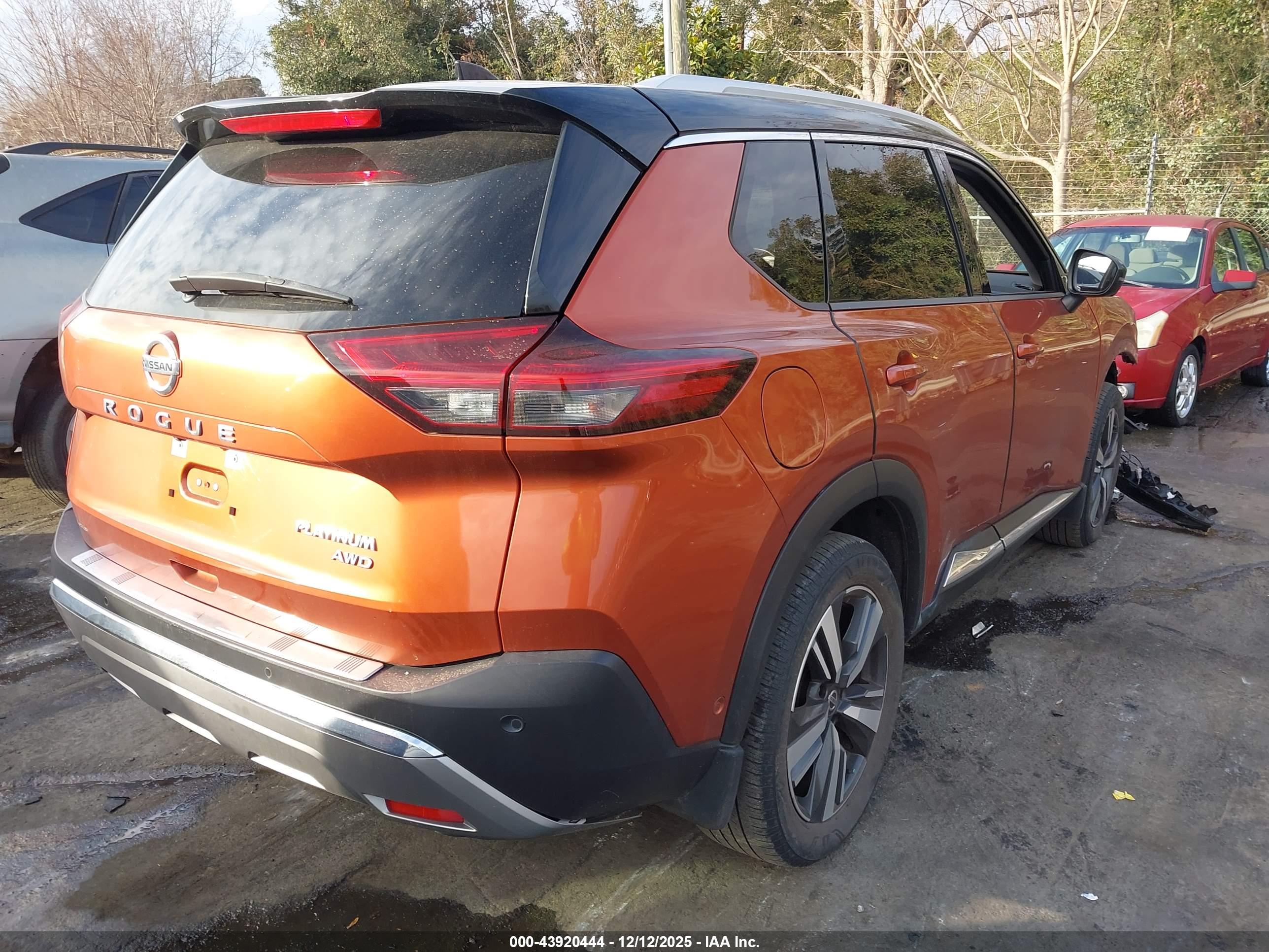 NISSAN ROGUE image 4