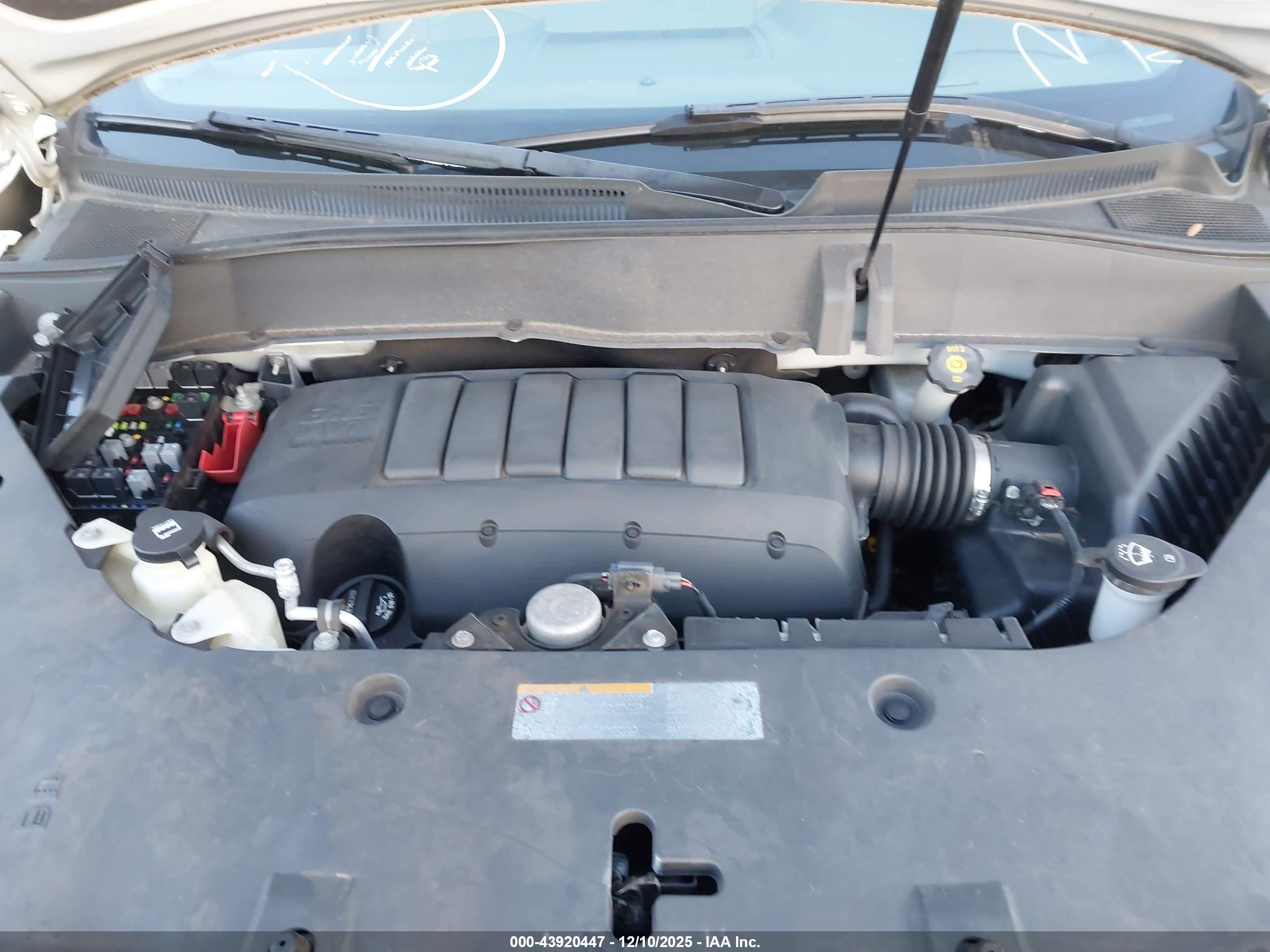 GMC ACADIA image 10