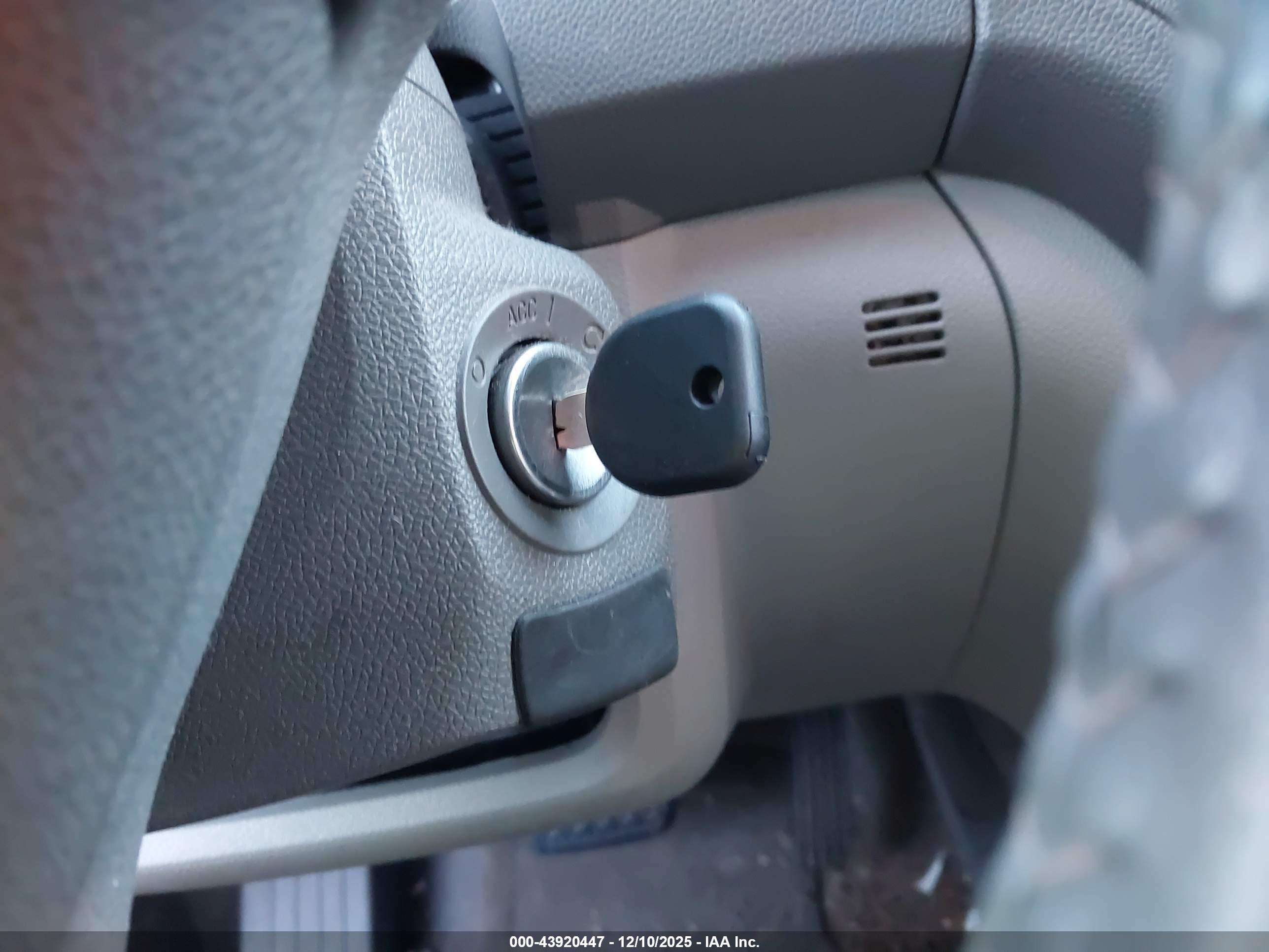 GMC ACADIA image 11