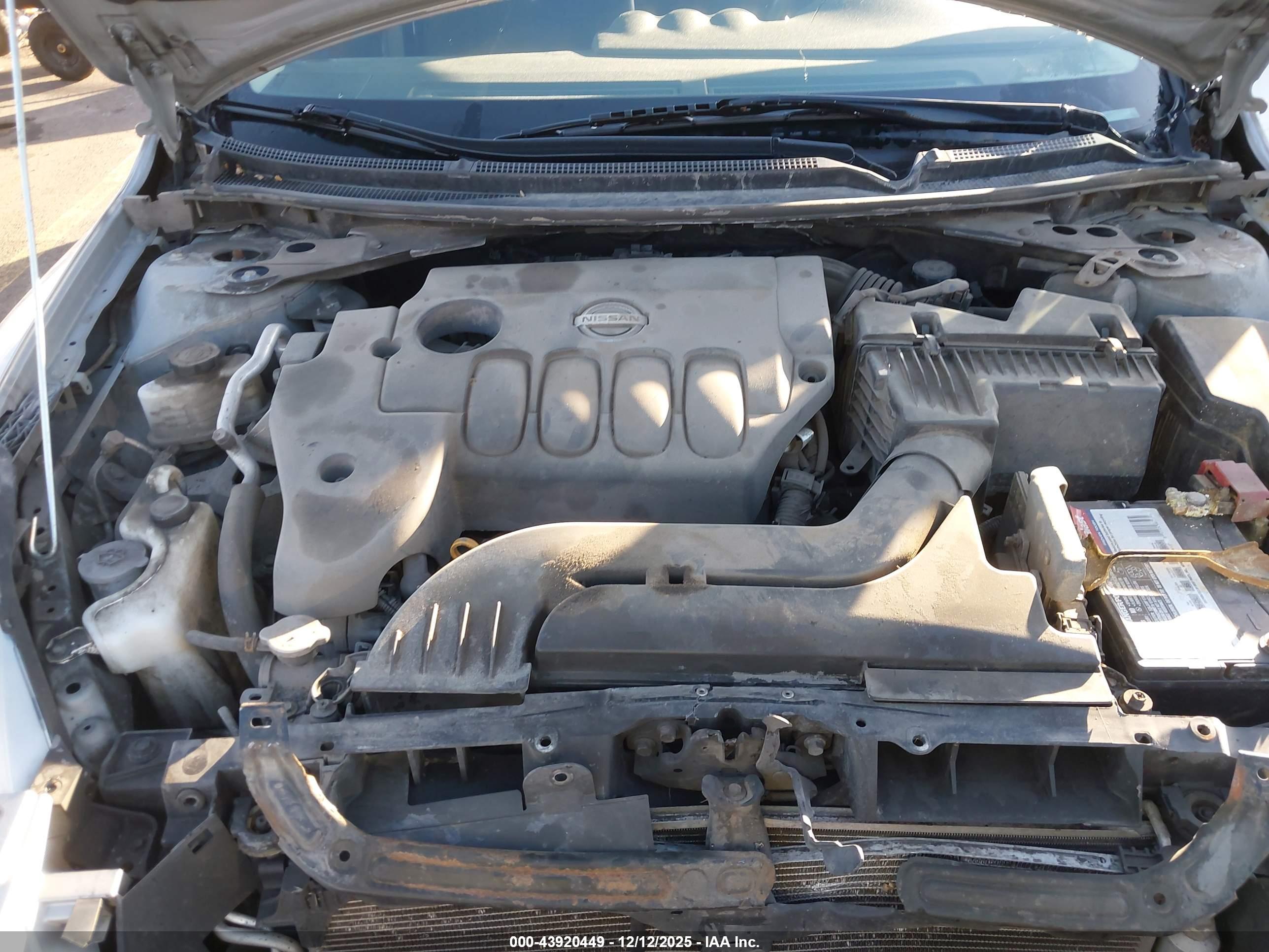 NISSAN ALTIMA image 10