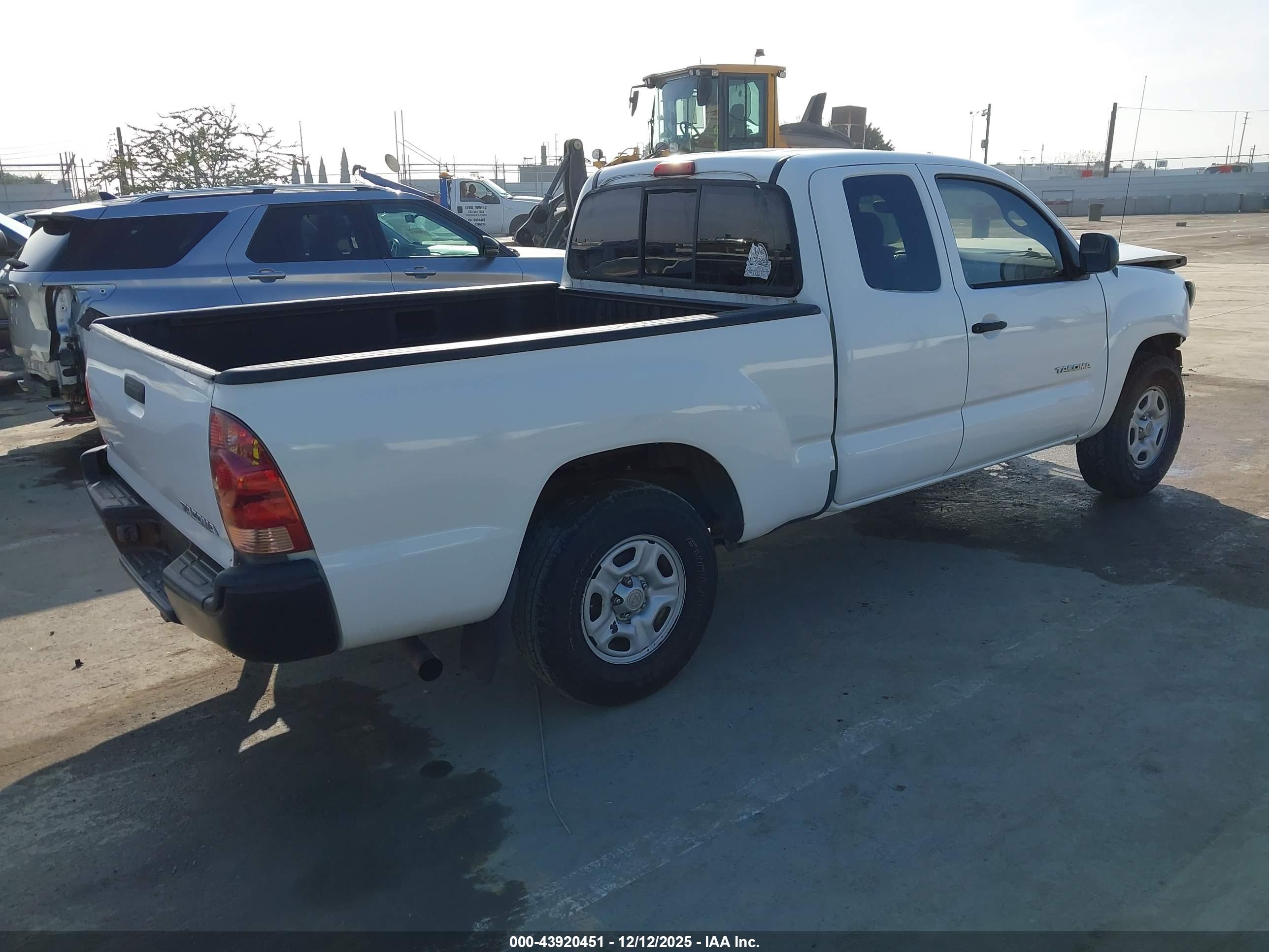 TOYOTA TACOMA image 4