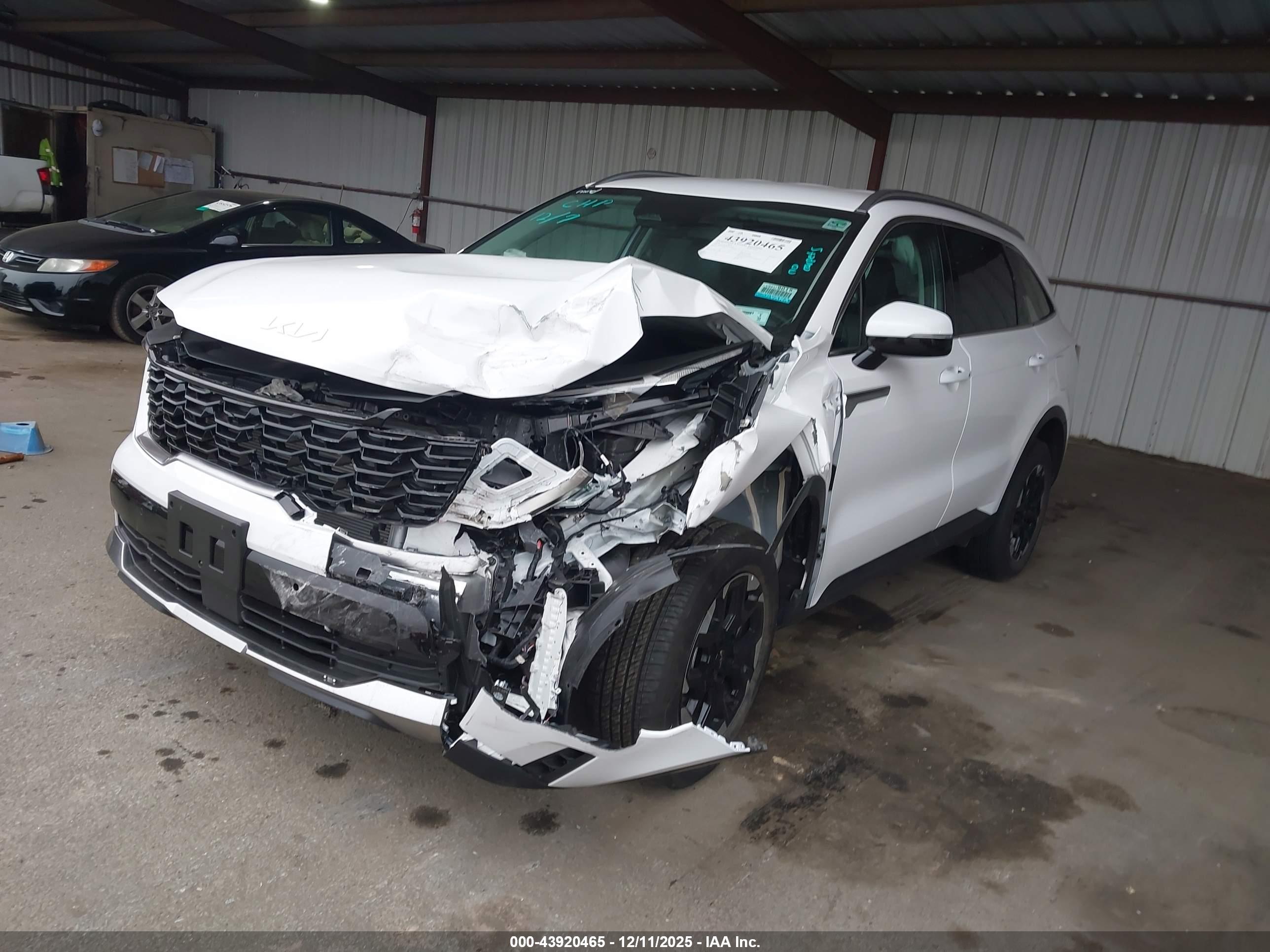 KIA SORENTO image 2