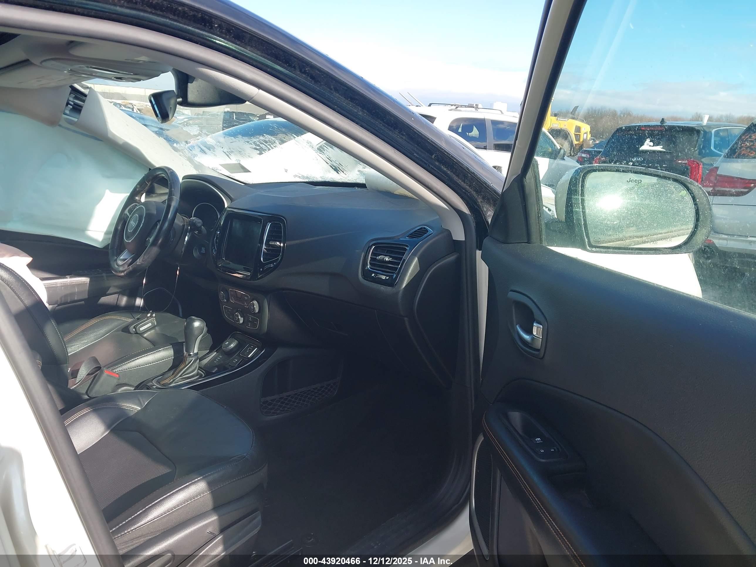 JEEP COMPASS image 5