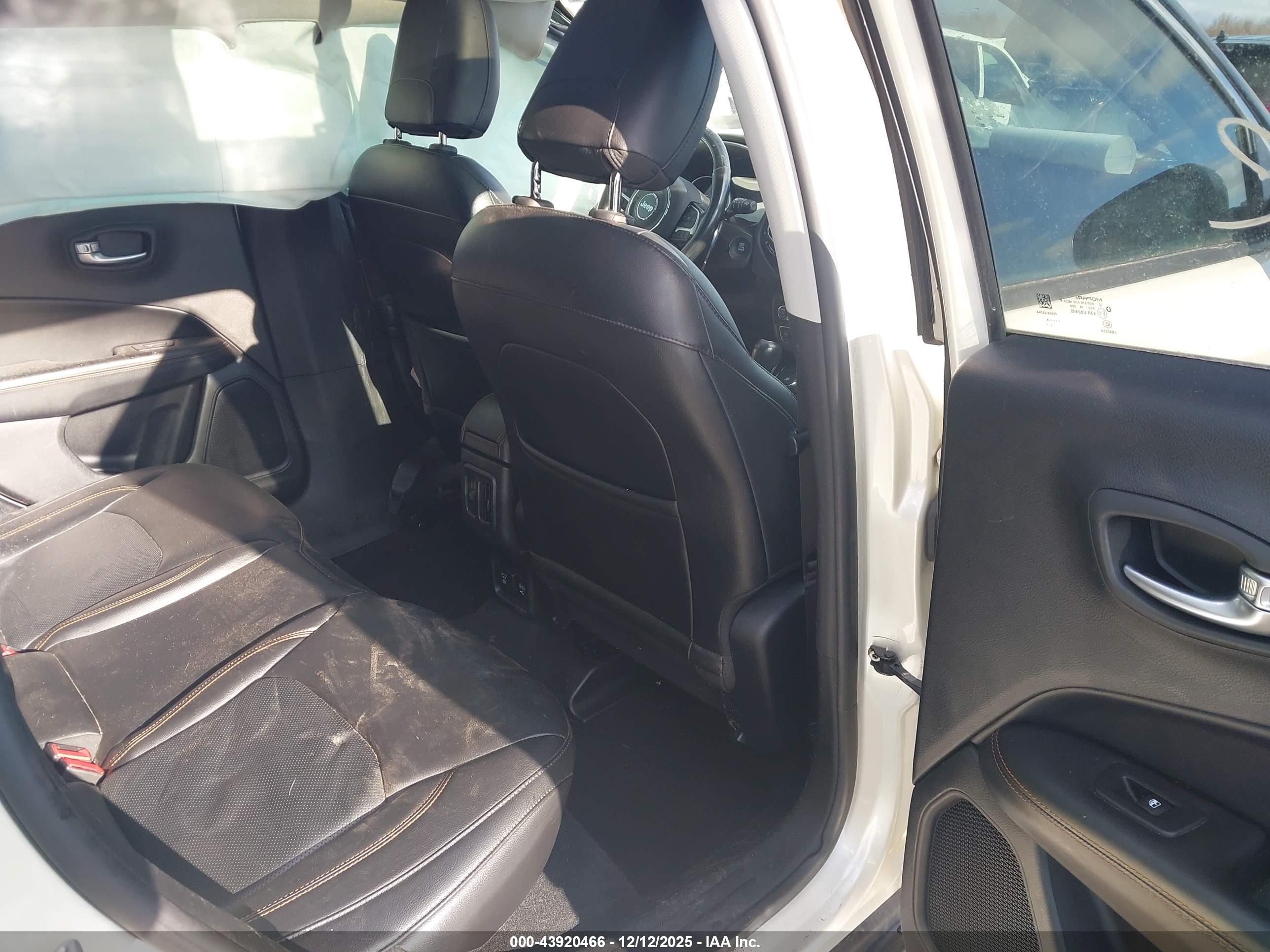 JEEP COMPASS image 8