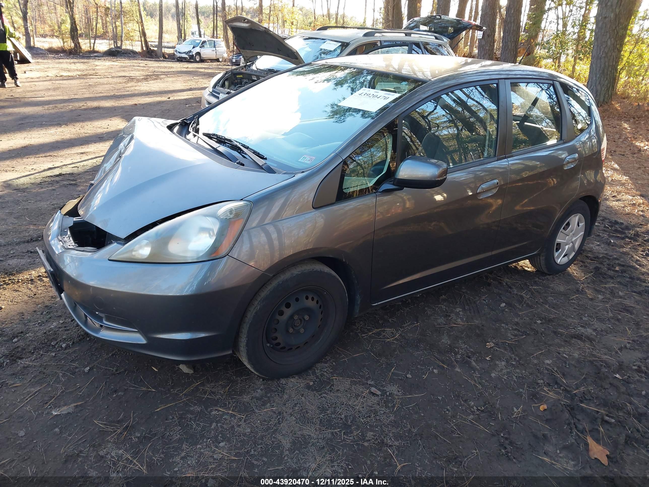 HONDA FIT image 2