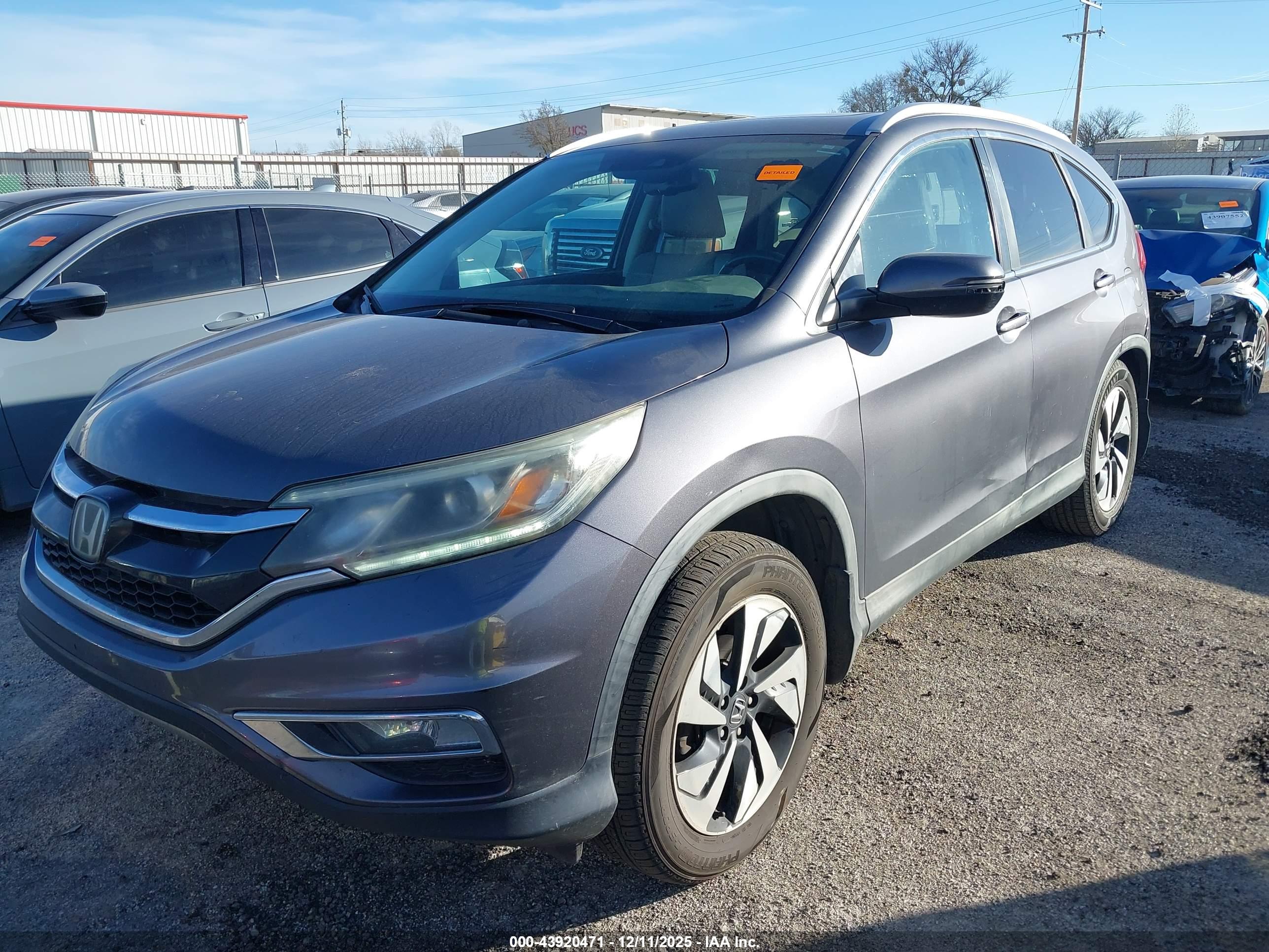 HONDA CR-V image 2