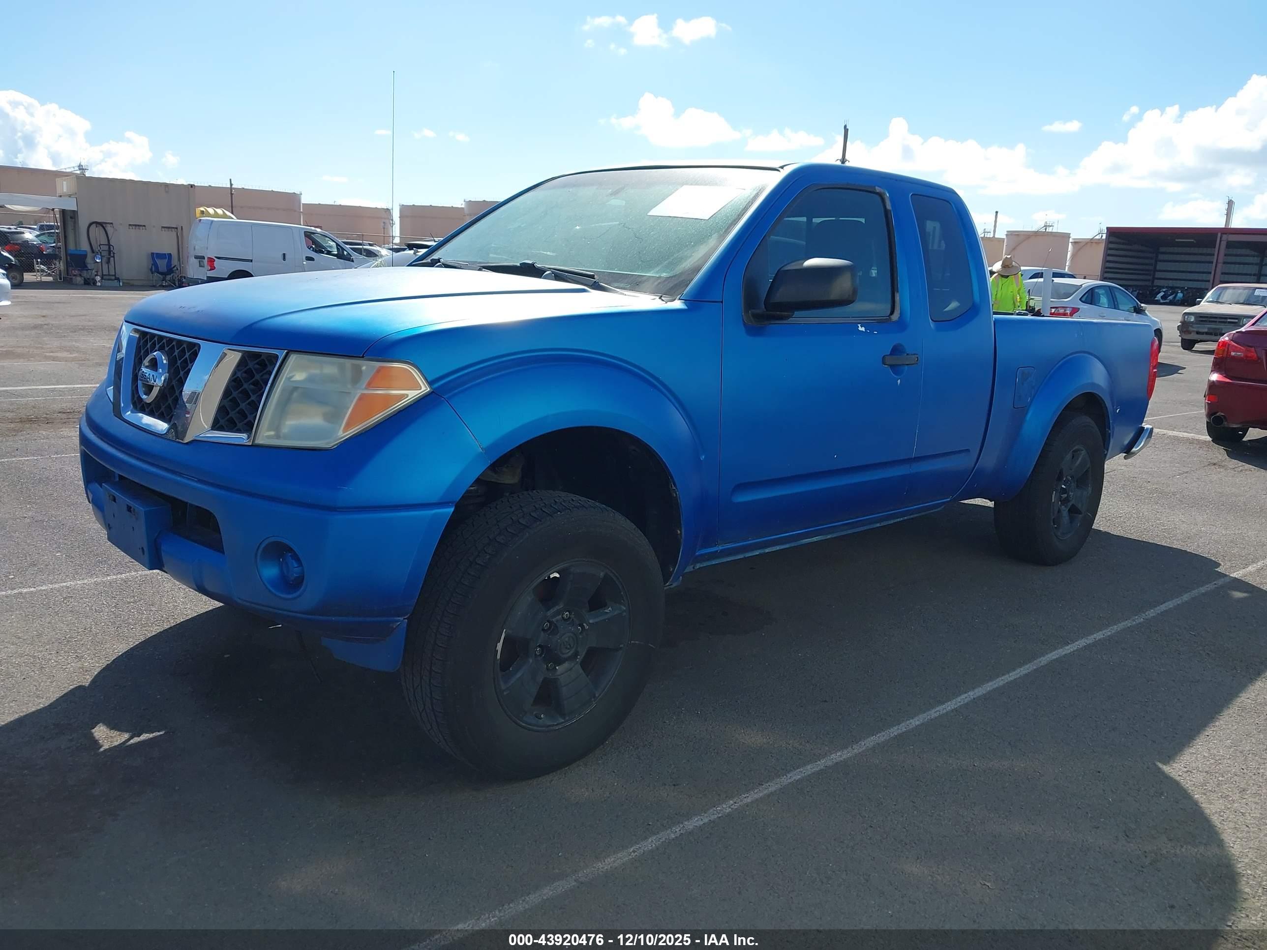 NISSAN FRONTIER image 2