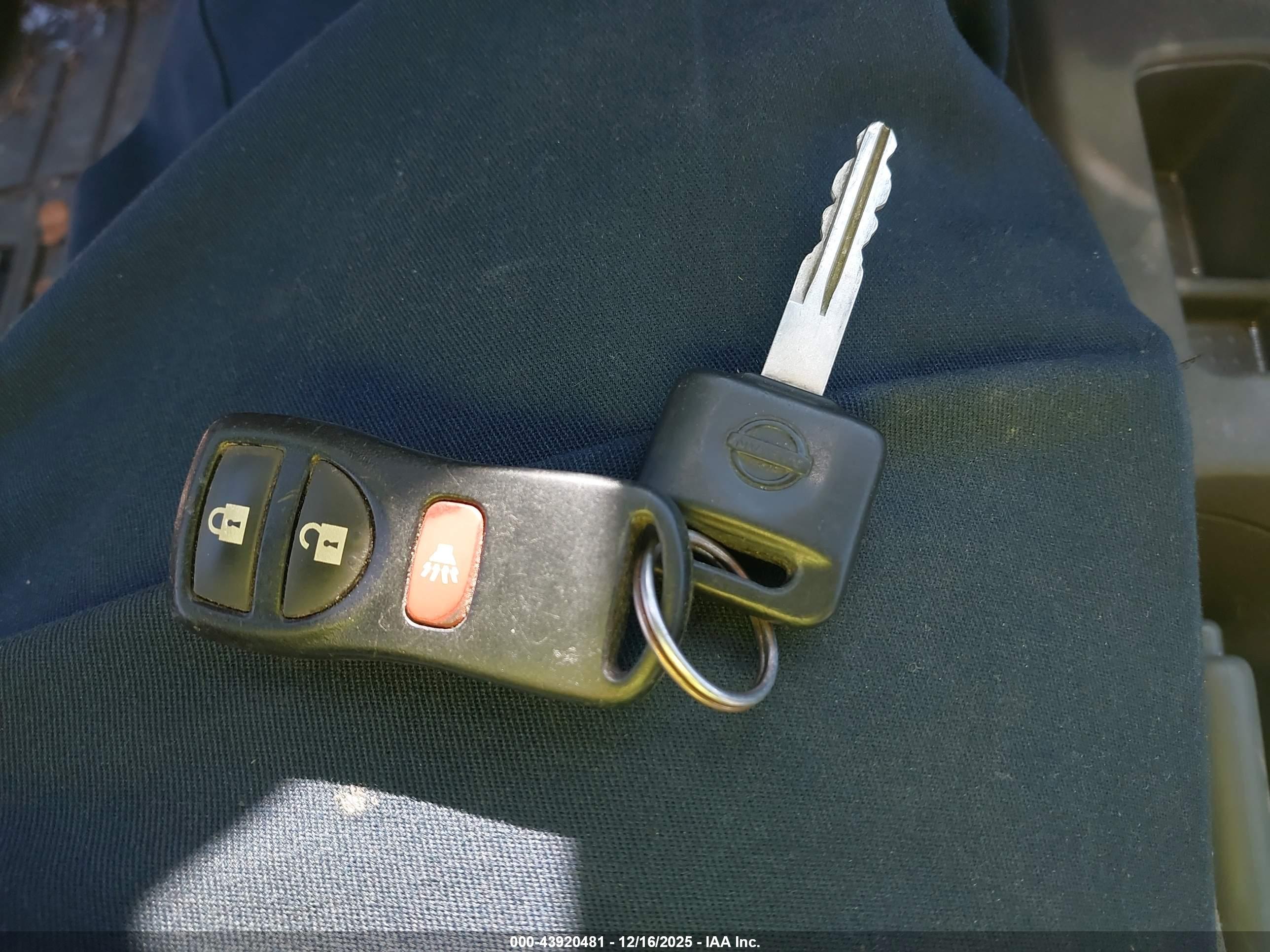 NISSAN FRONTIER image 11