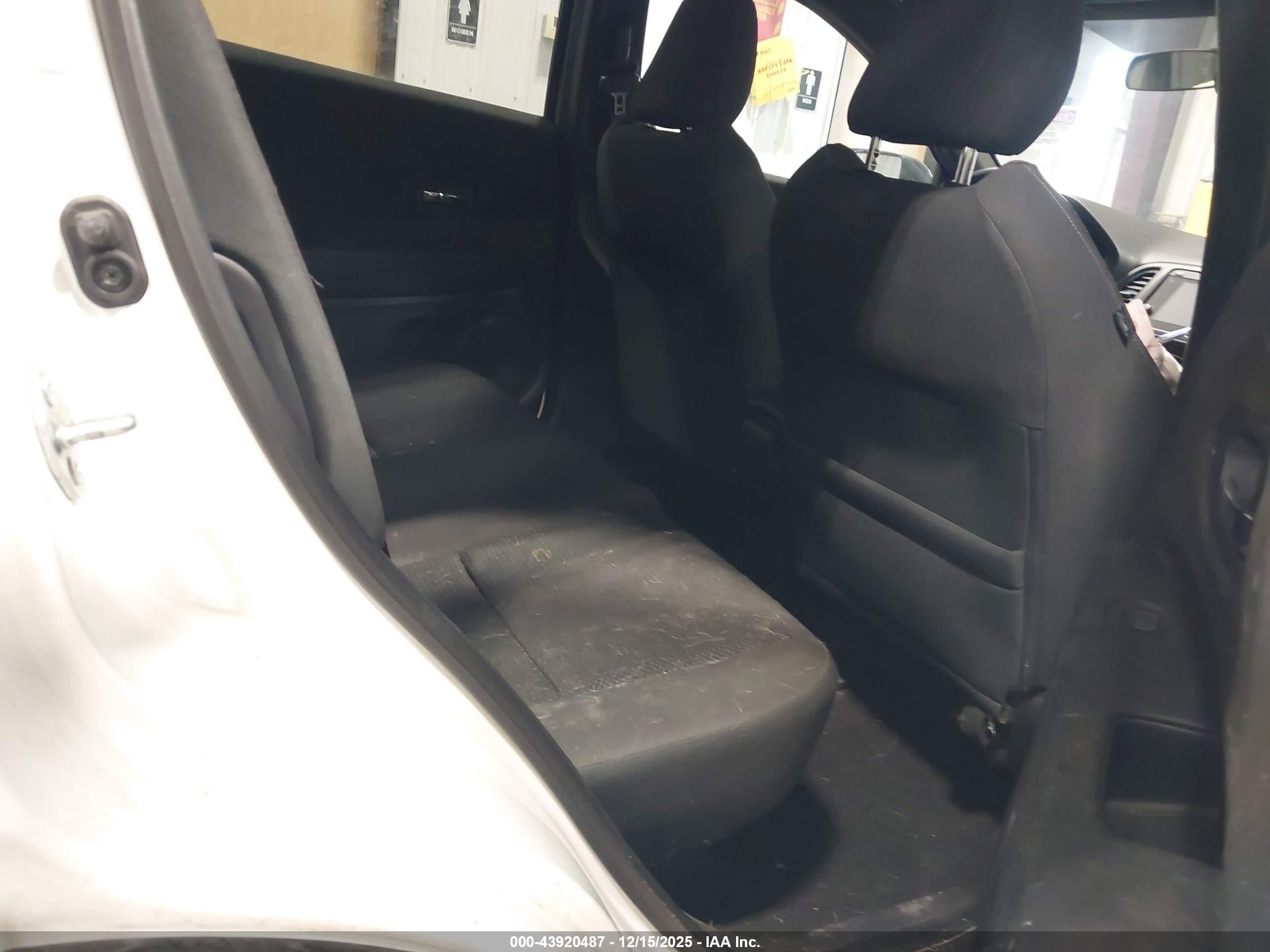 HONDA HR-V image 8