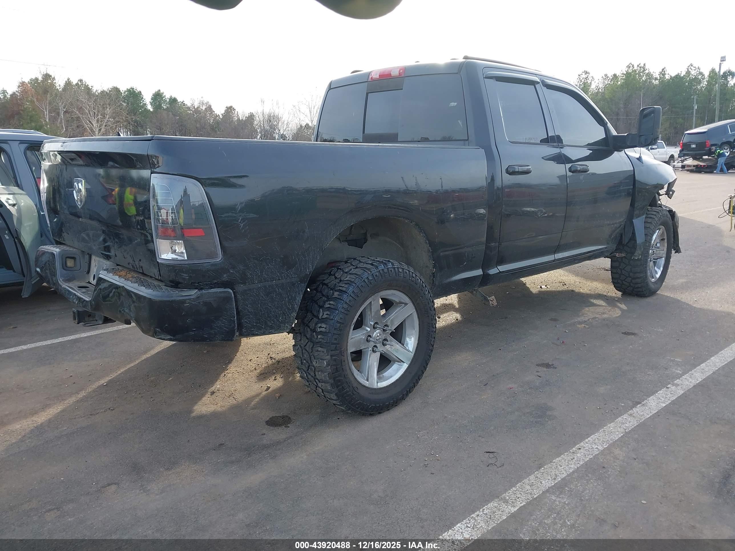 DODGE RAM image 4