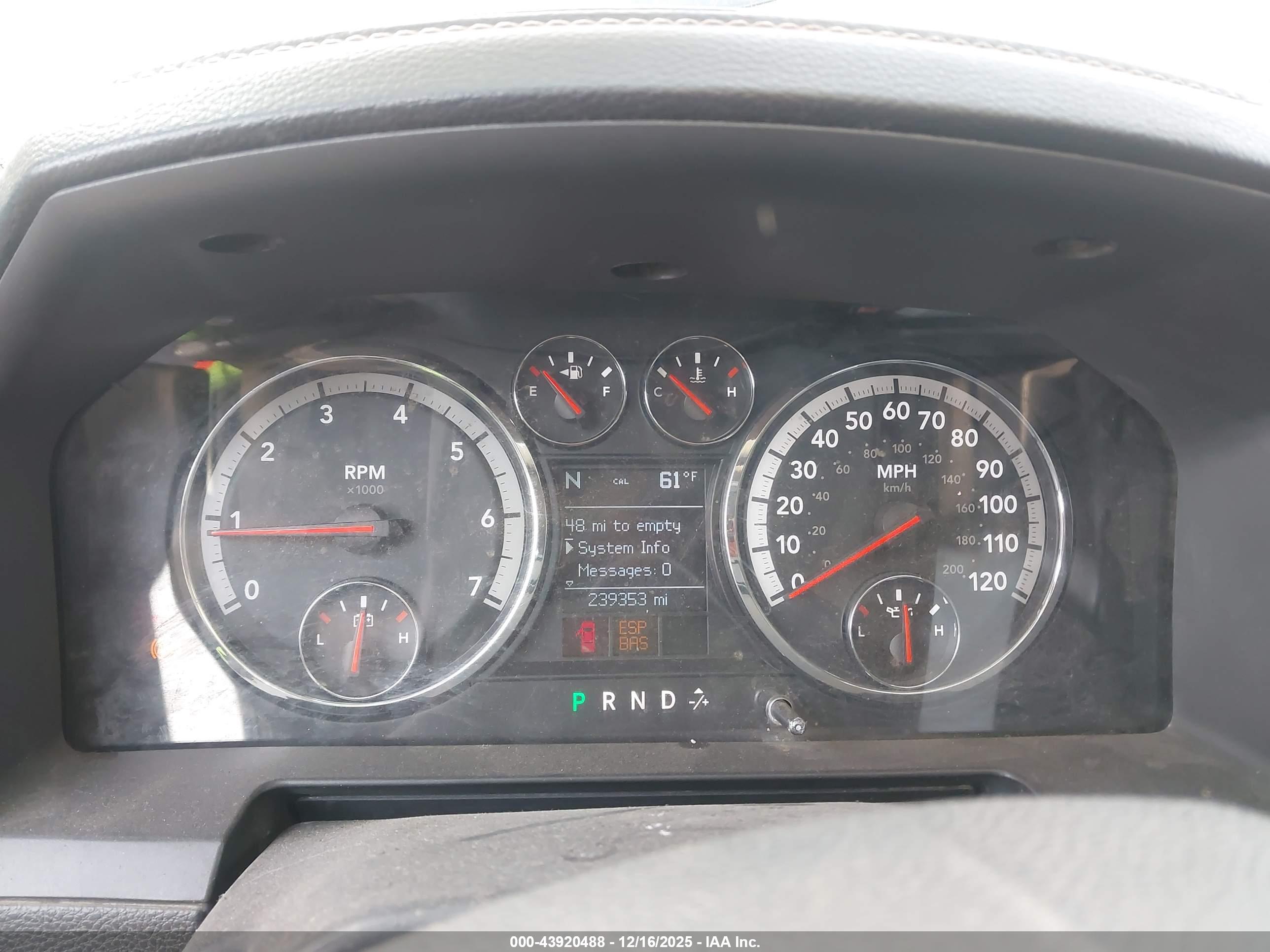 DODGE RAM image 7