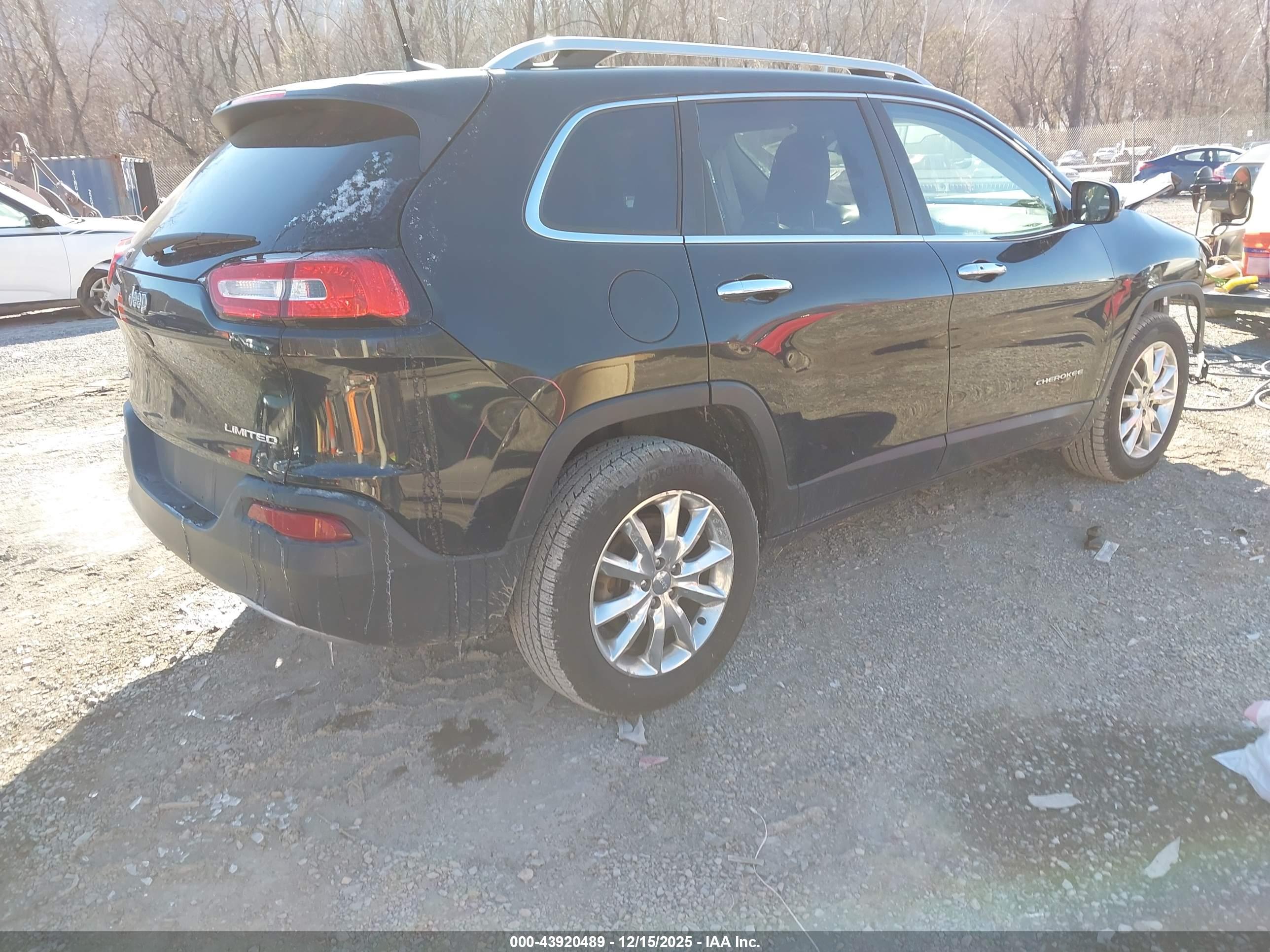 JEEP CHEROKEE image 4