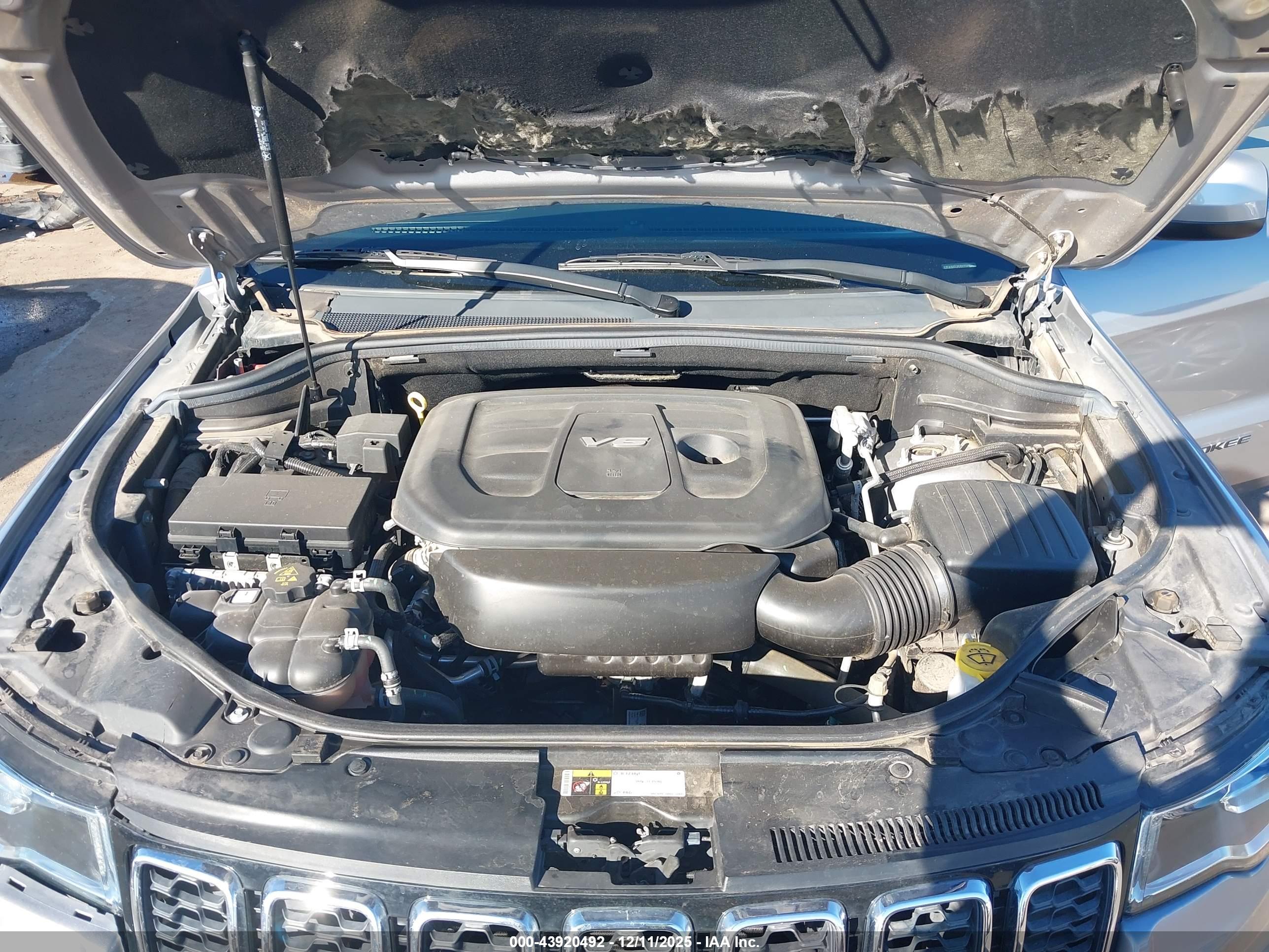 JEEP GRAND image 10