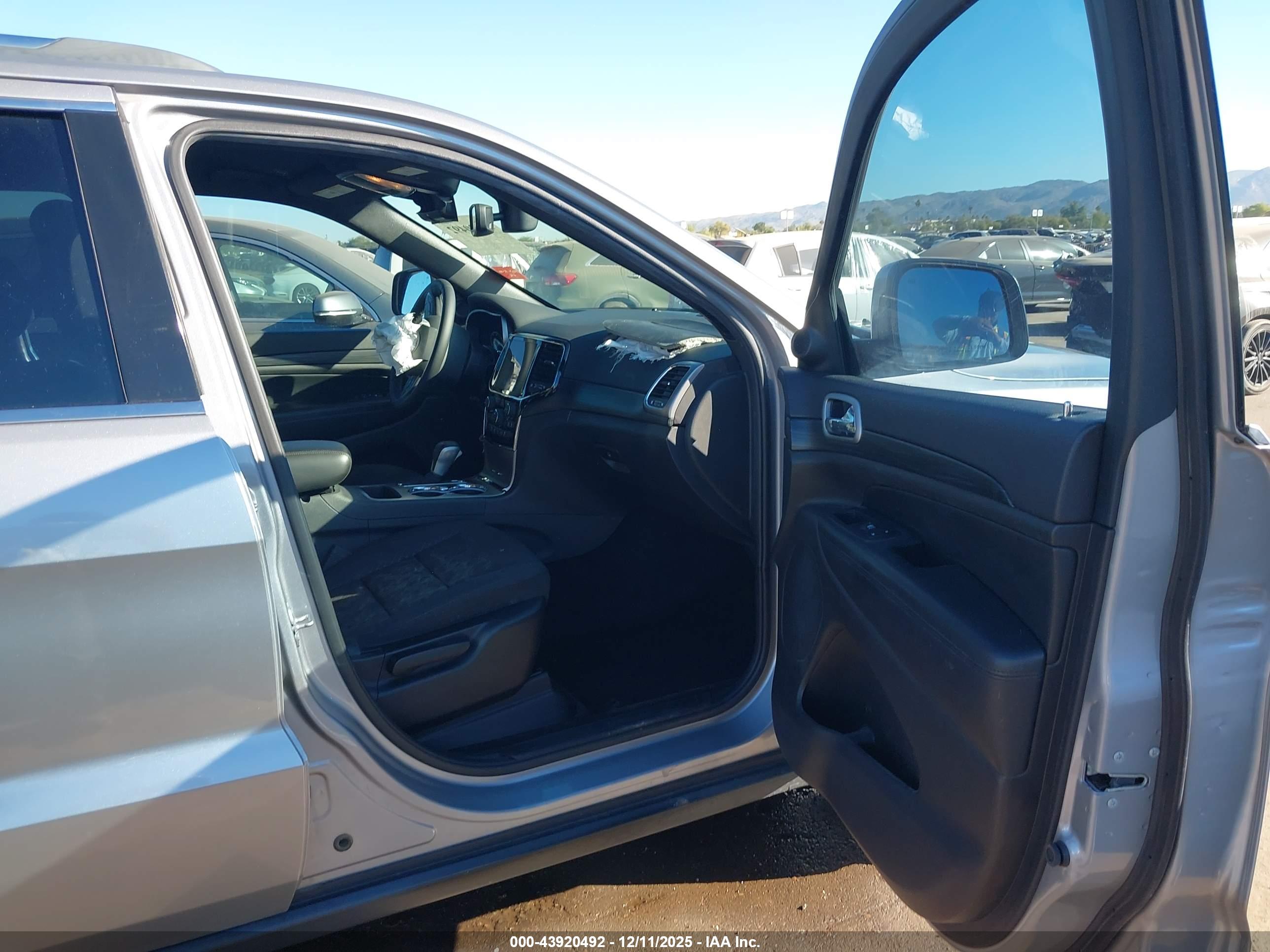 JEEP GRAND image 5