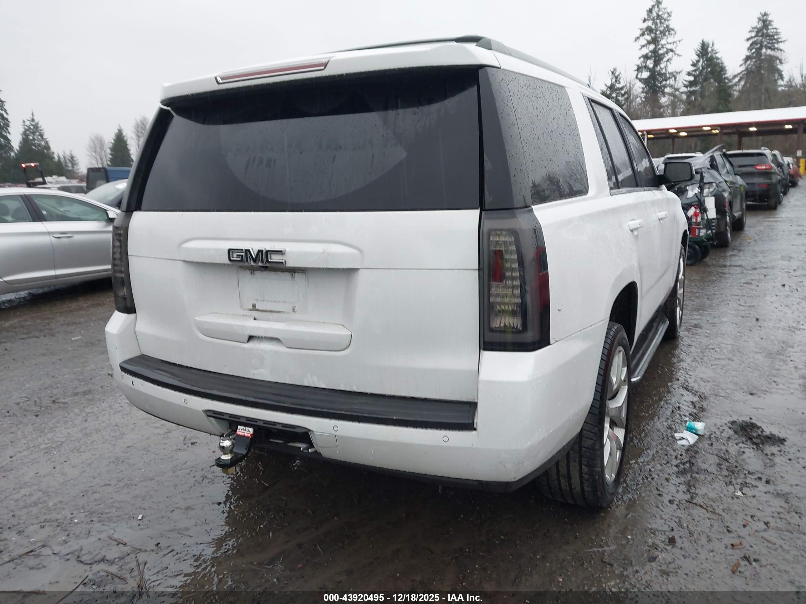 GMC YUKON image 4
