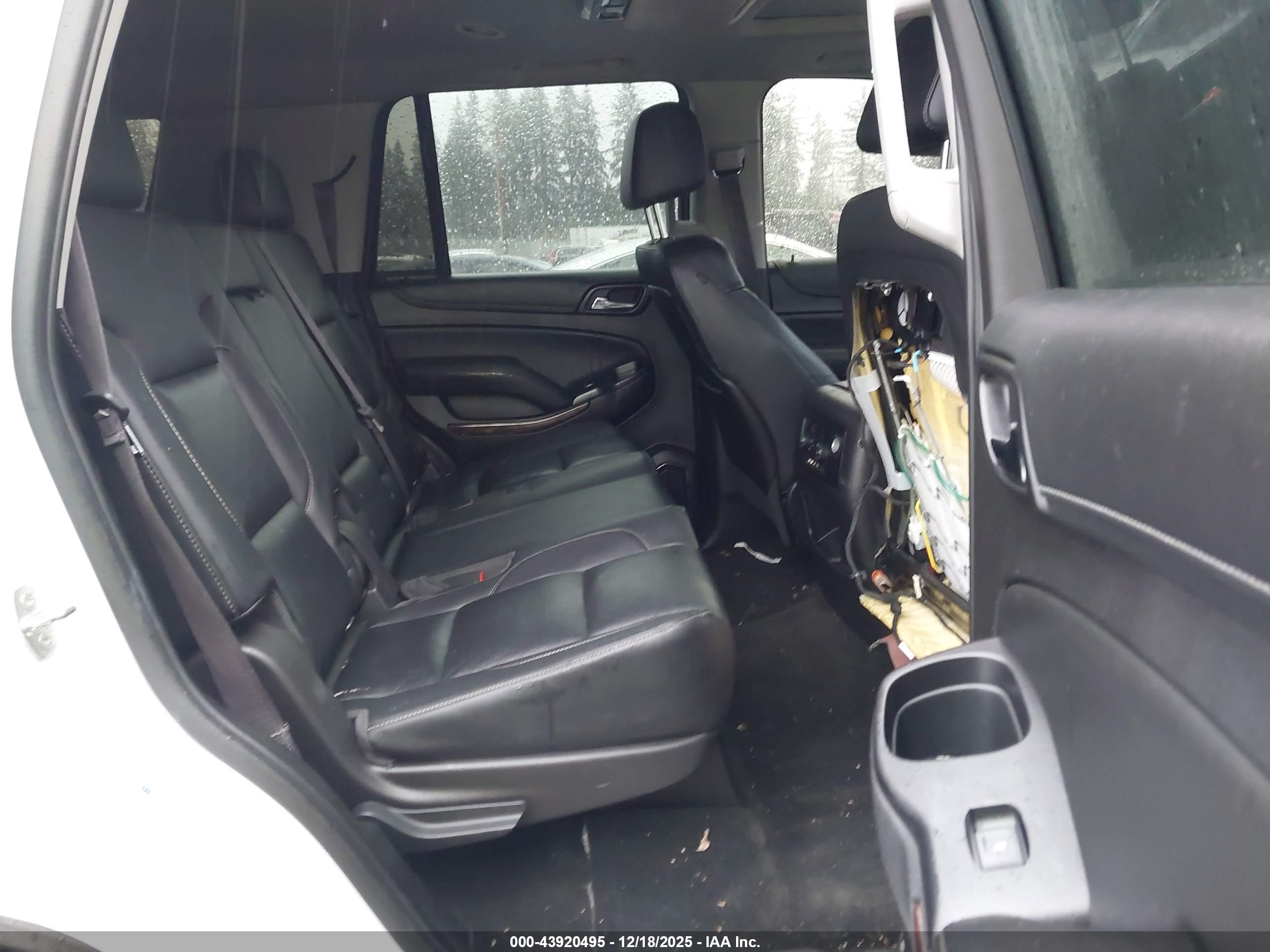 GMC YUKON image 8