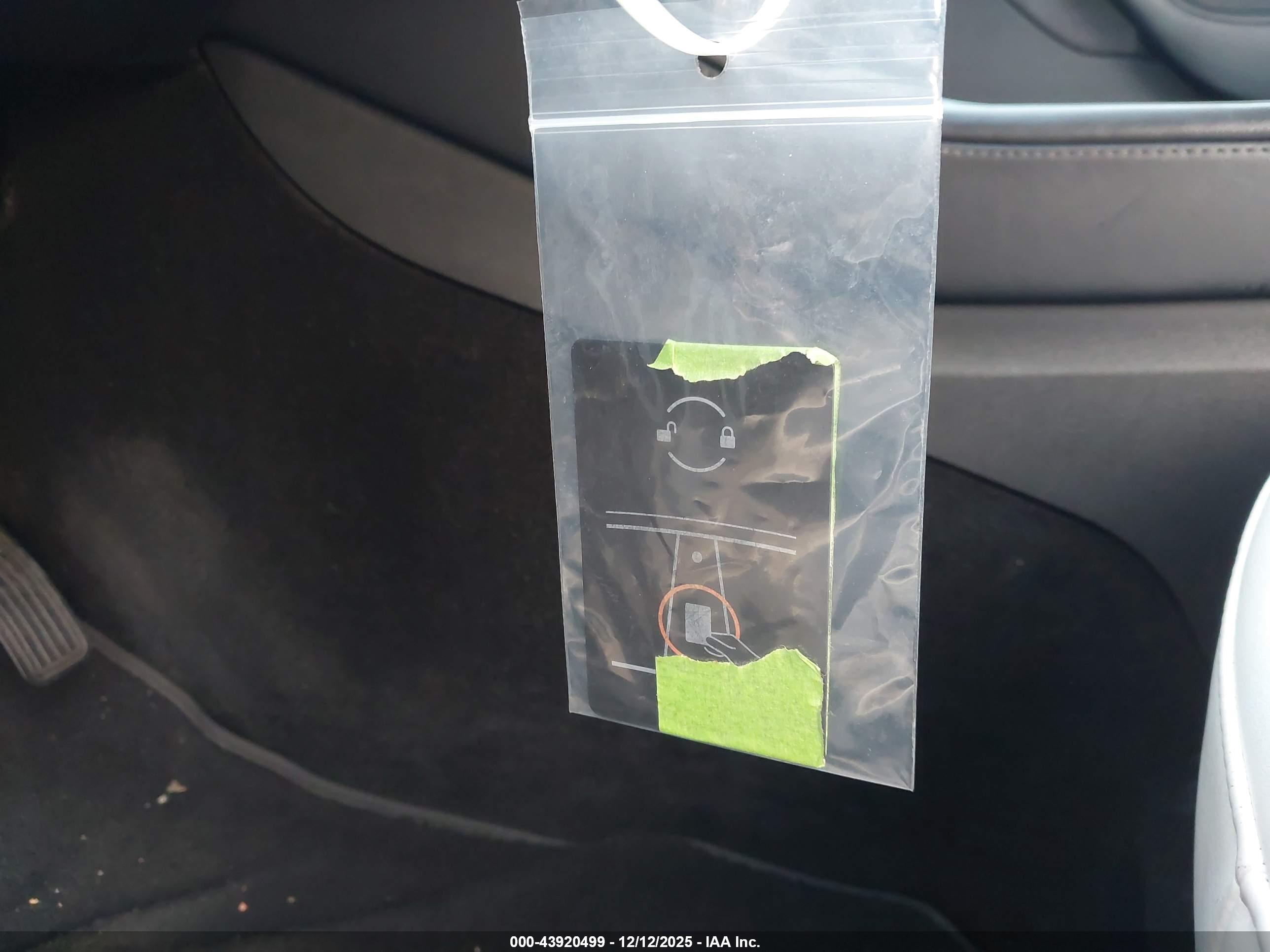 TESLA MODEL image 11
